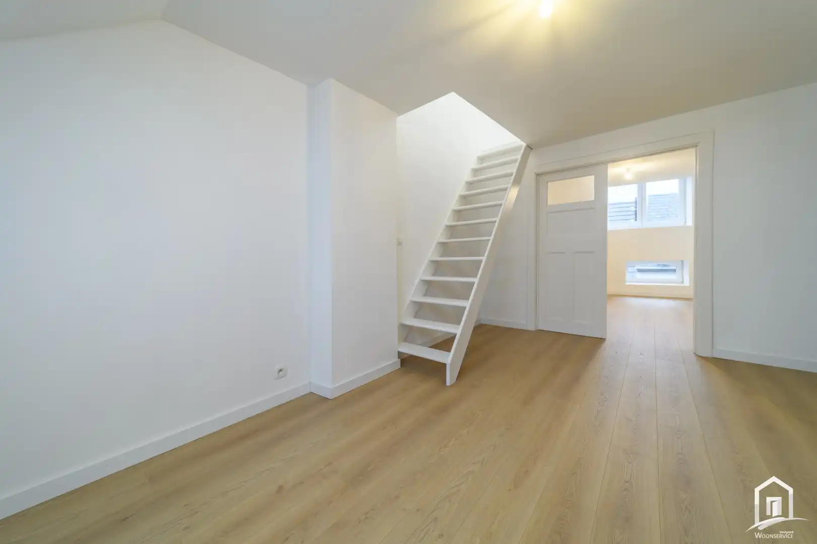 Exclusief gerenoveerde burgerwoning foto 30