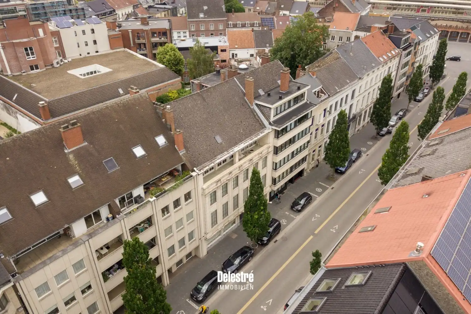Unieke praktijk- of kantoorruimte van ca. 190 m² INCLUSIEF 2 ruime garageboxen foto 6