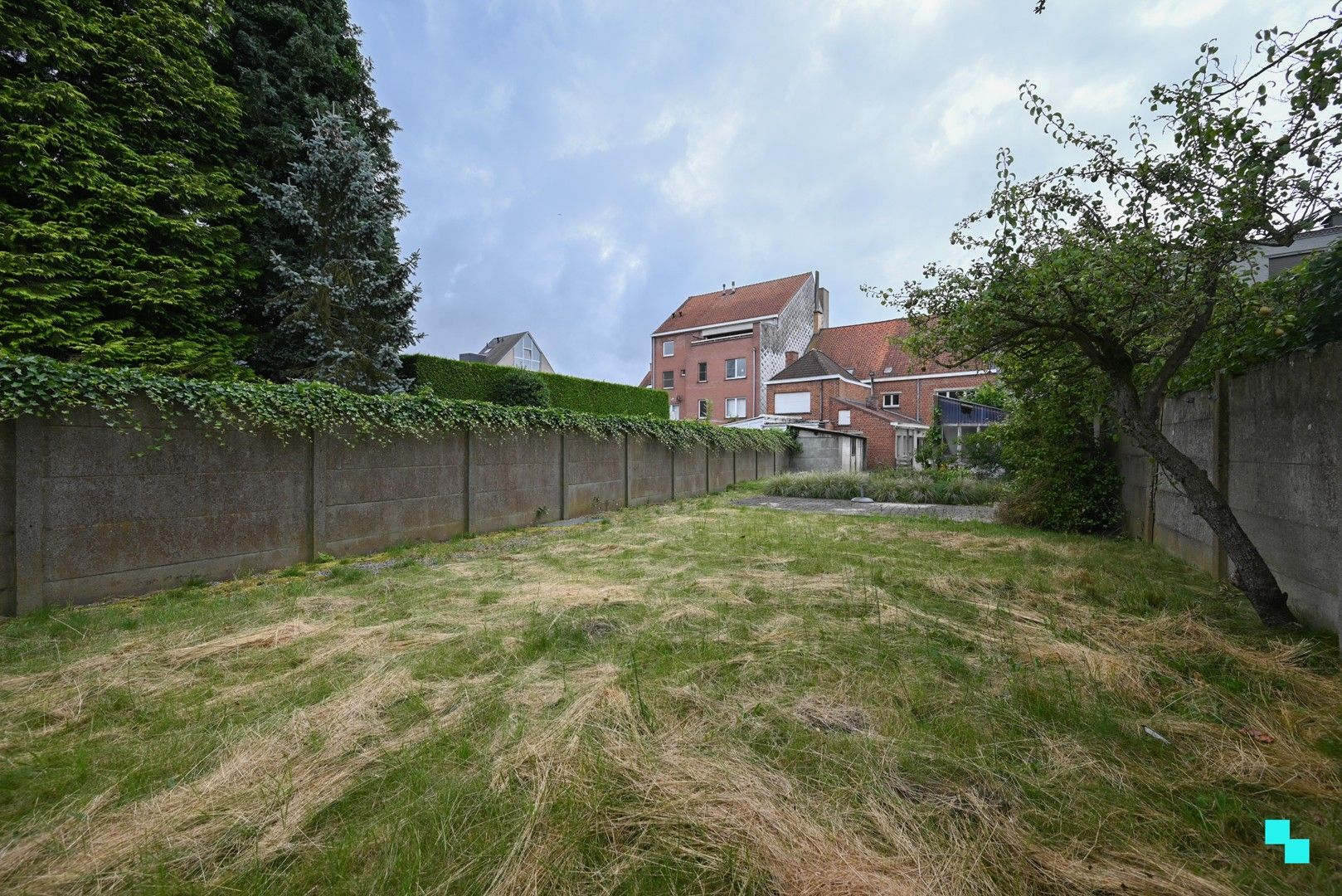 Centraal en gunstig gelegen te renoveren woning foto 20