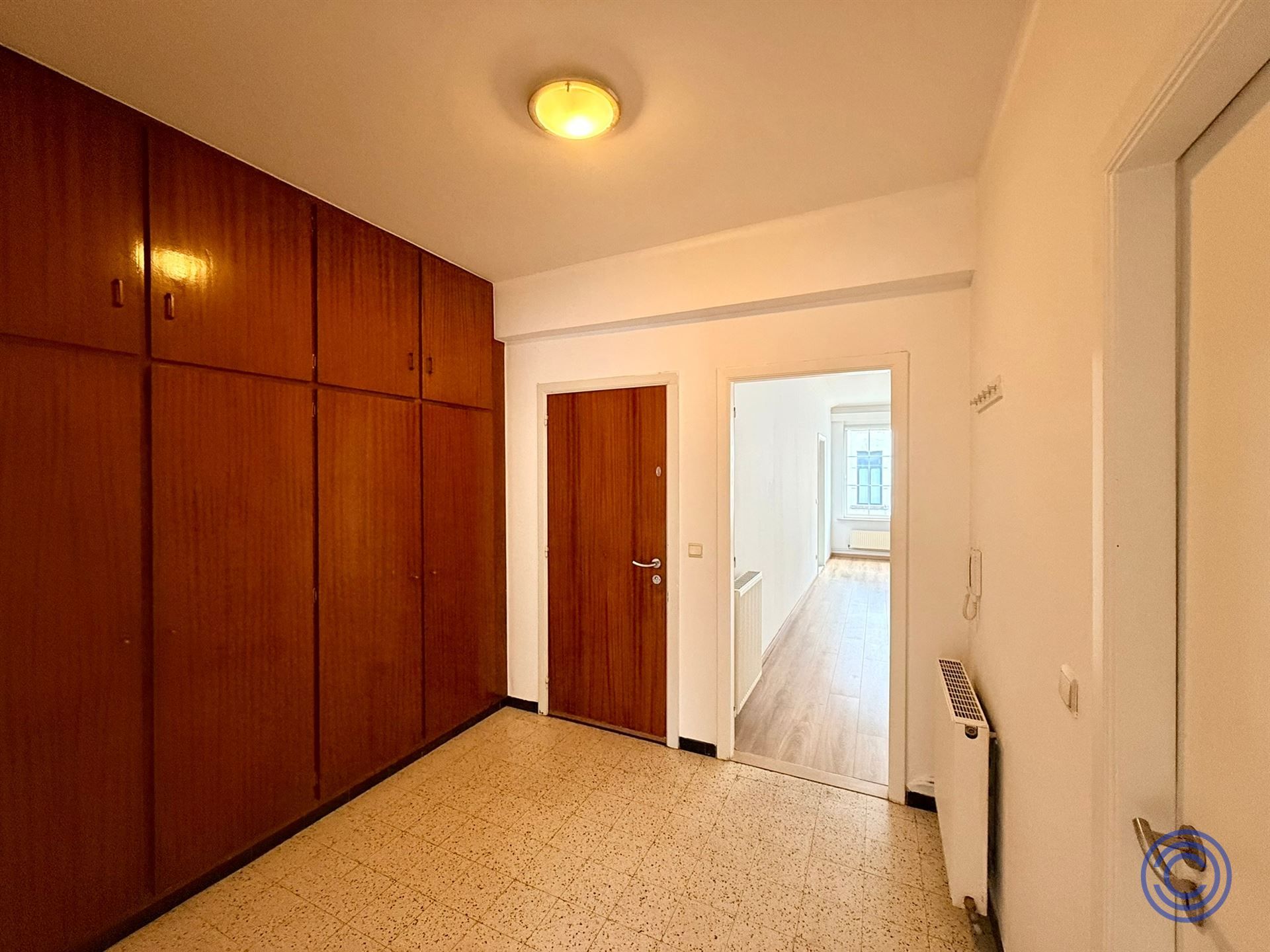 Lichtrijk 2 slpk-appartement op het Zuid! foto 4