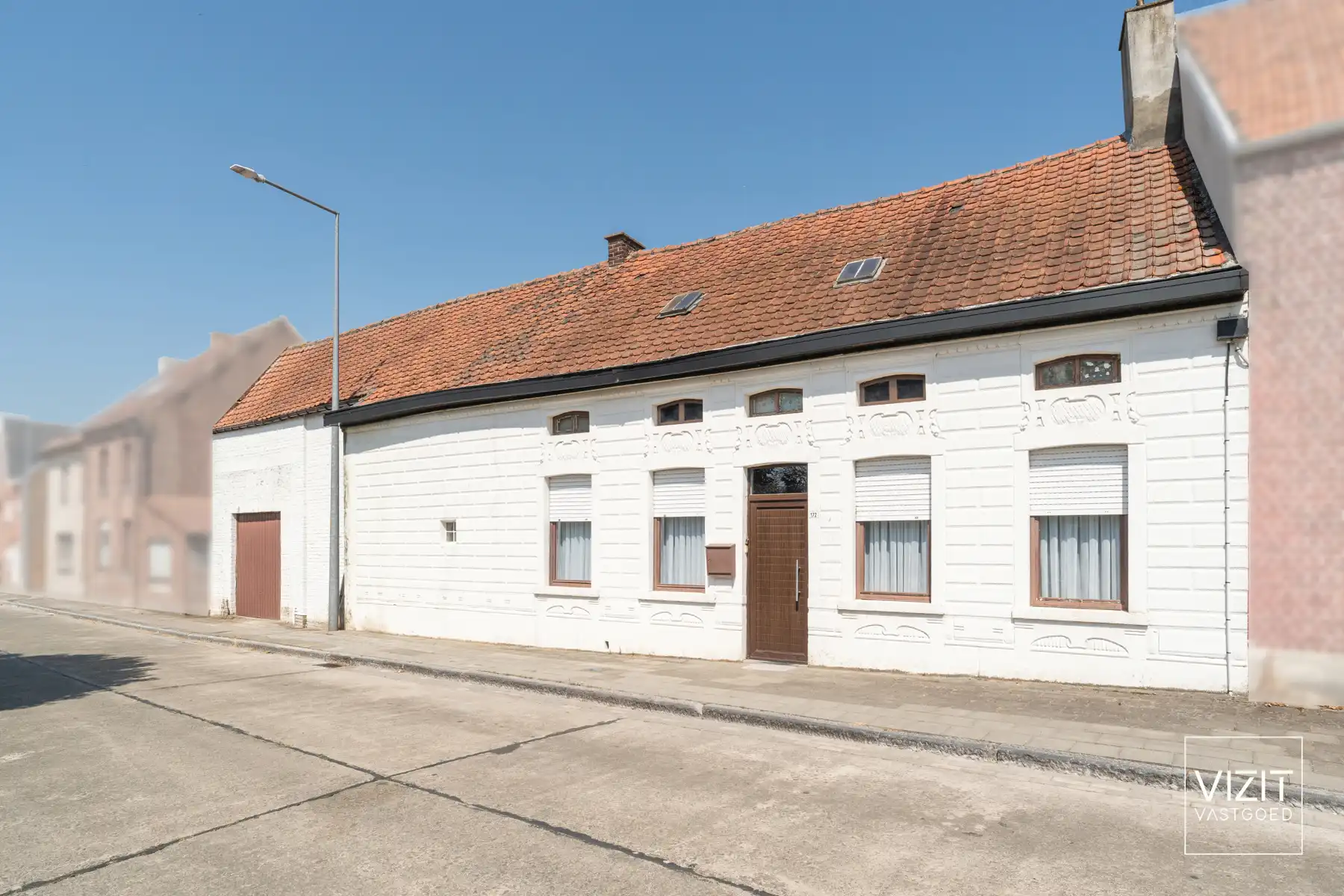 Te renoveren woning met diverse mogelijkheden! foto 3
