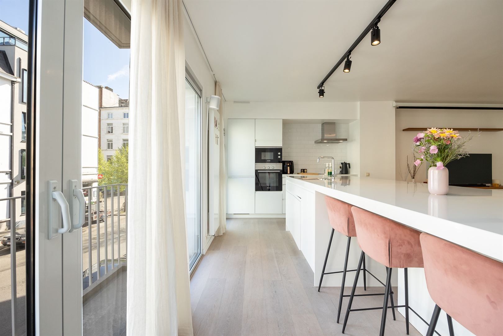 Modern appartement met terrassen foto 6