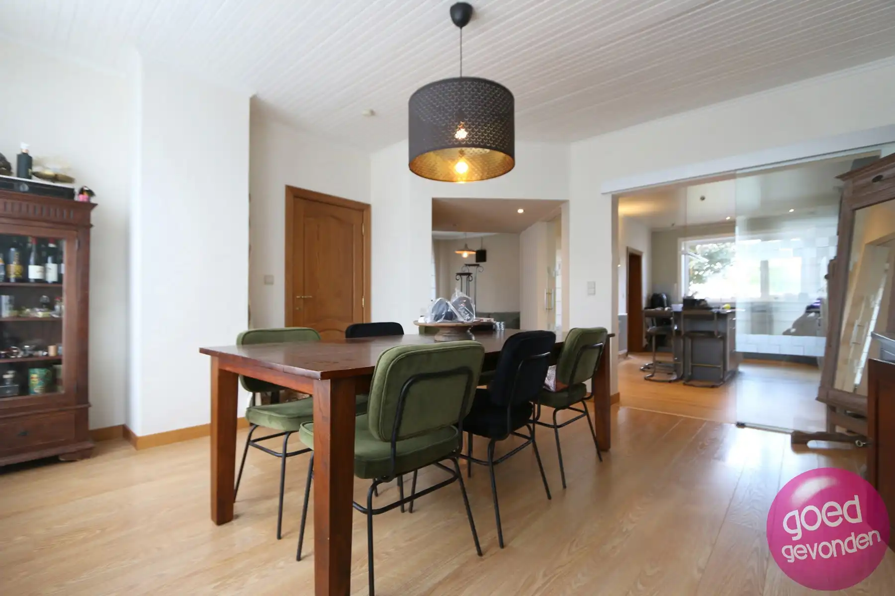 GEZINSWONING - HOB - 3 SLK - TUIN - TERRASSEN - PARKING foto 2