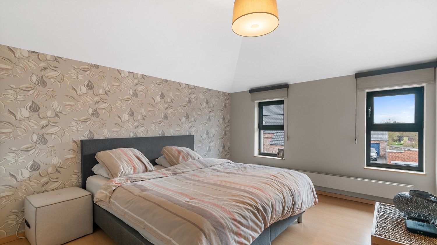 Instapklare woning met 3 slaapkamers en zeer grote tuin foto 10