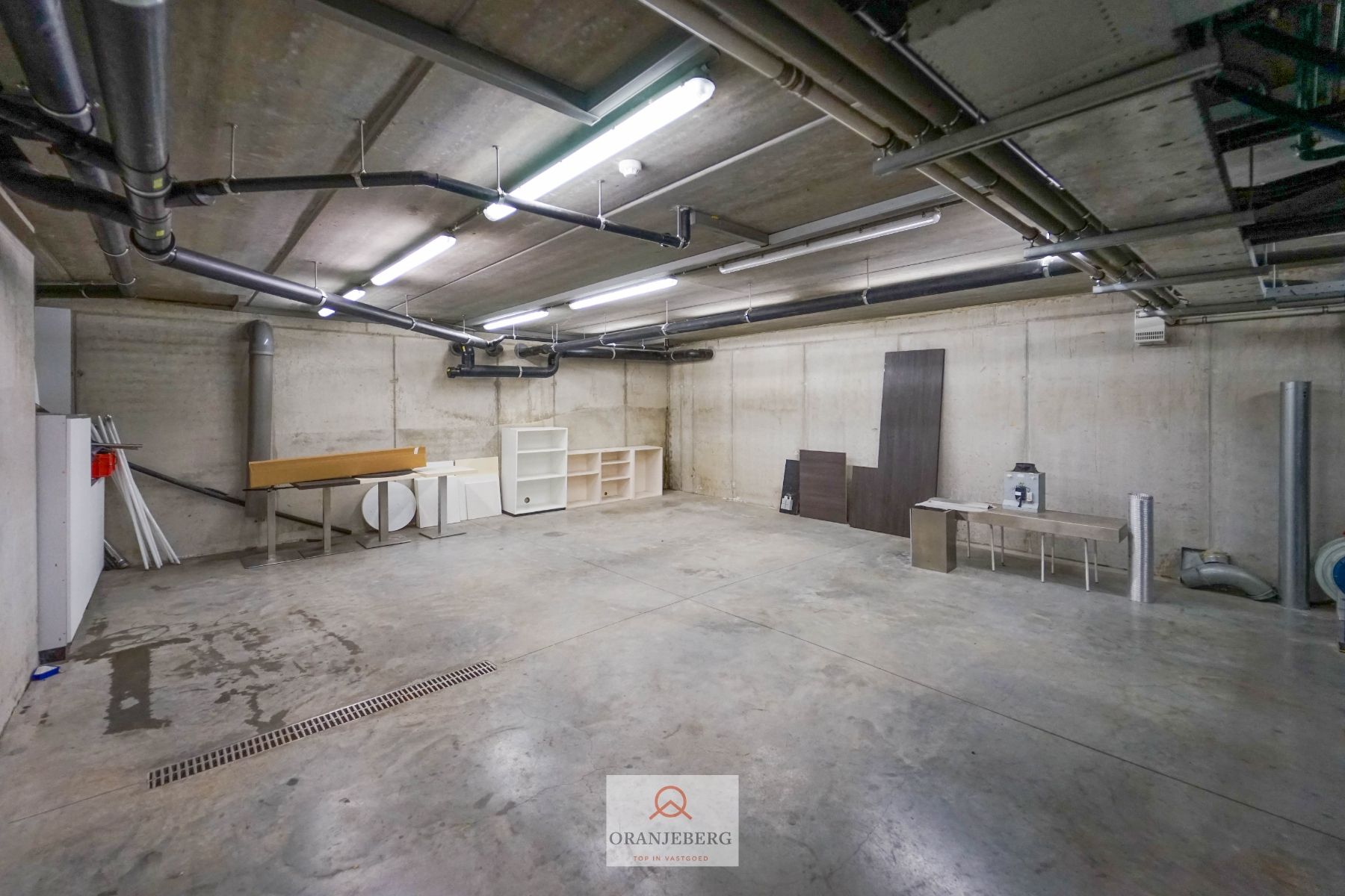 Atelier met garage te huur in hartje Gentbrugge foto 12