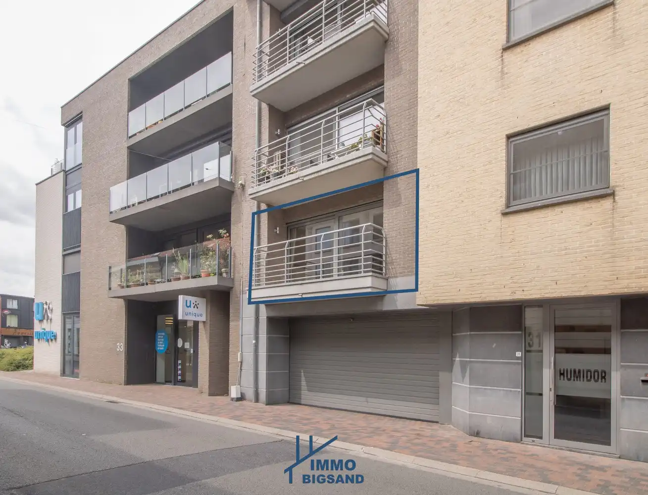 Energiezuinig appartement met 2 terrassen en ruime garage foto {{pictureIndex}}