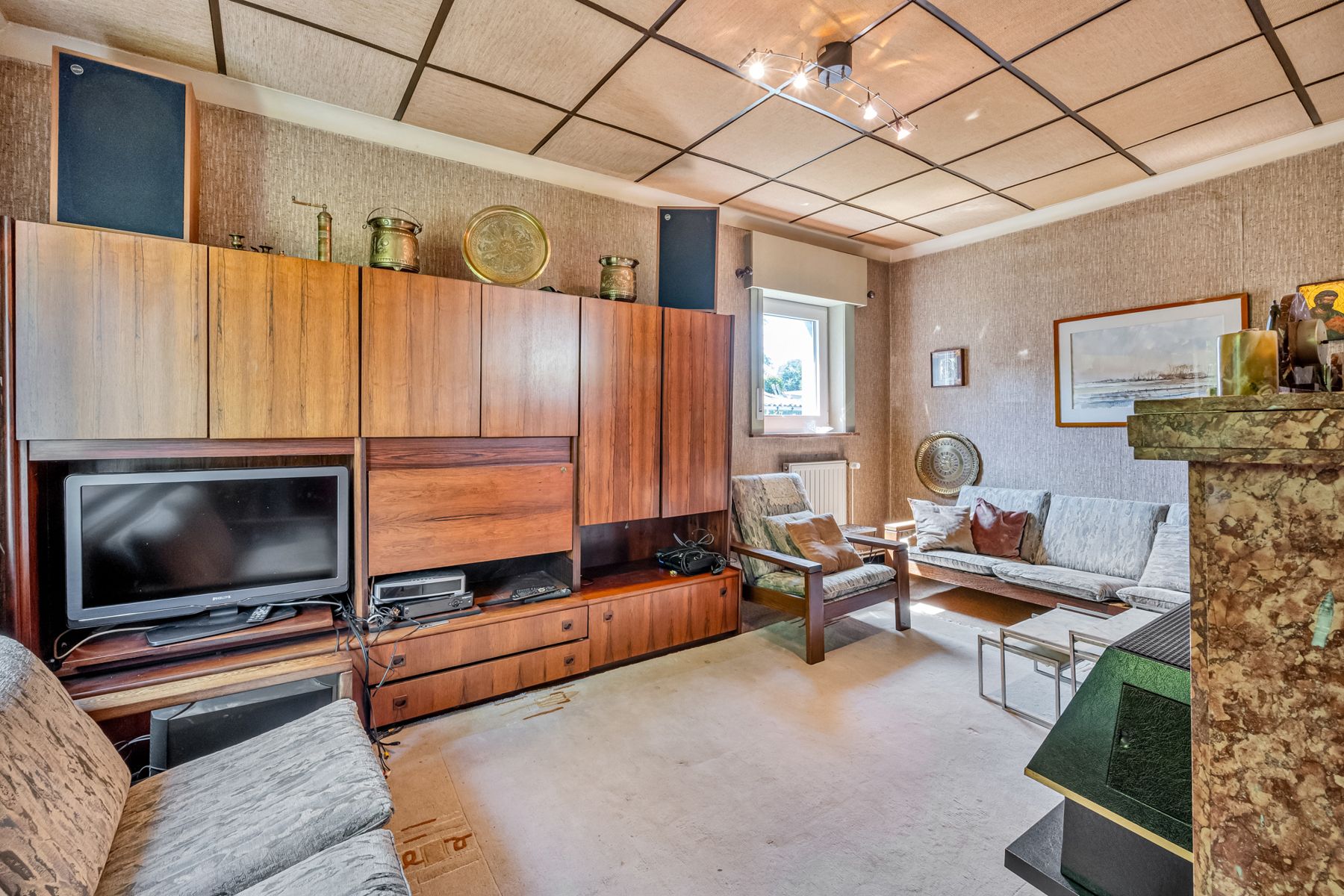 Charmante woning met karakter – ideaal renovatieproject! foto 6