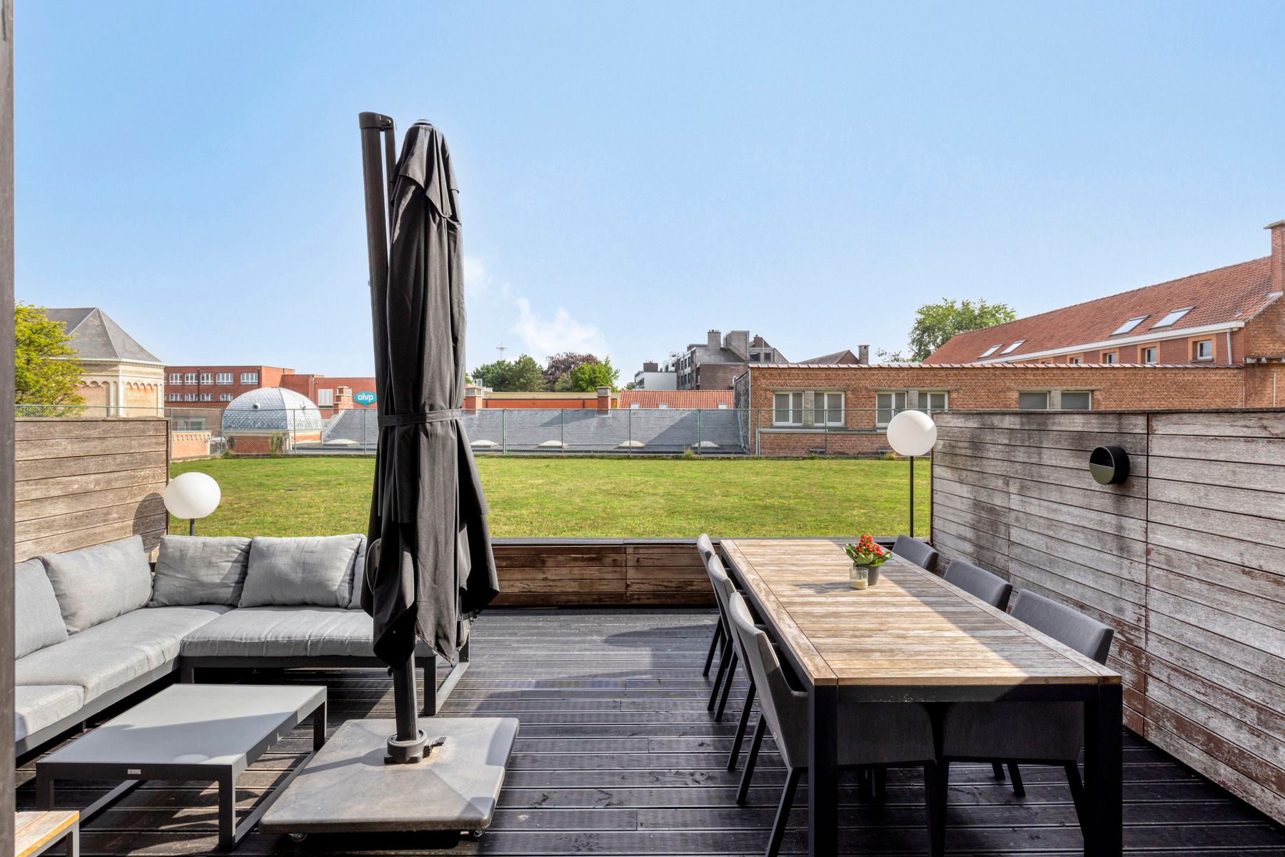 Instapklaar appartement met 2 terrassen in Sint-Niklaas foto 12