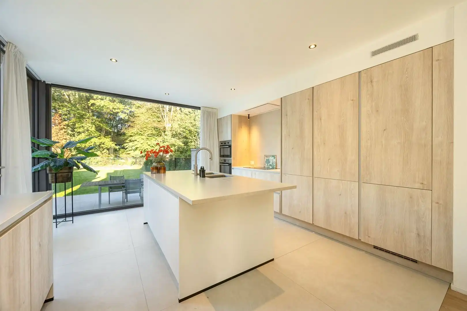 Luxueus en energetisch gerenoveerde Art-Déco woning foto 11