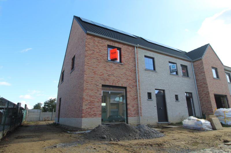 Nieuwbouwwoning te huur in Zonnebeke foto {{pictureIndex}}