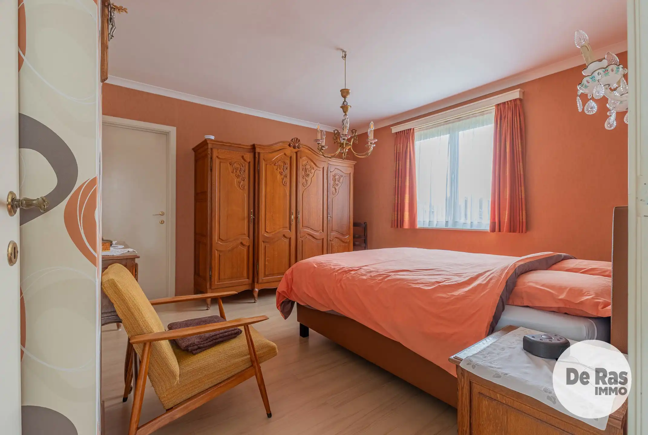 SCHELLEBELLE- Te renoveren woning in een rustige verkaveling foto 19