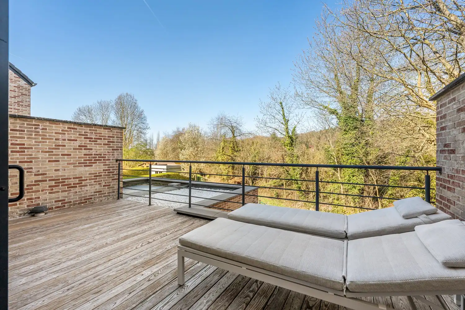 Moderne en energiezuinige(A-label) woning met 4 ruime slaapkamers, 2 badkamers, 2 autostaanplaatsen, een ruime kelder en een tuin te Kessel-Lo! foto 17