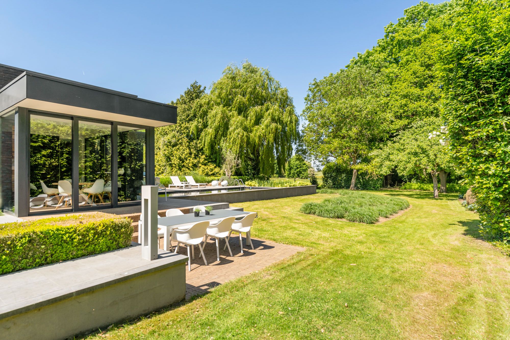 Exclusieve villa met tijdloze klasse, zwemvijver en zicht op groen te Hasselt ! foto 34