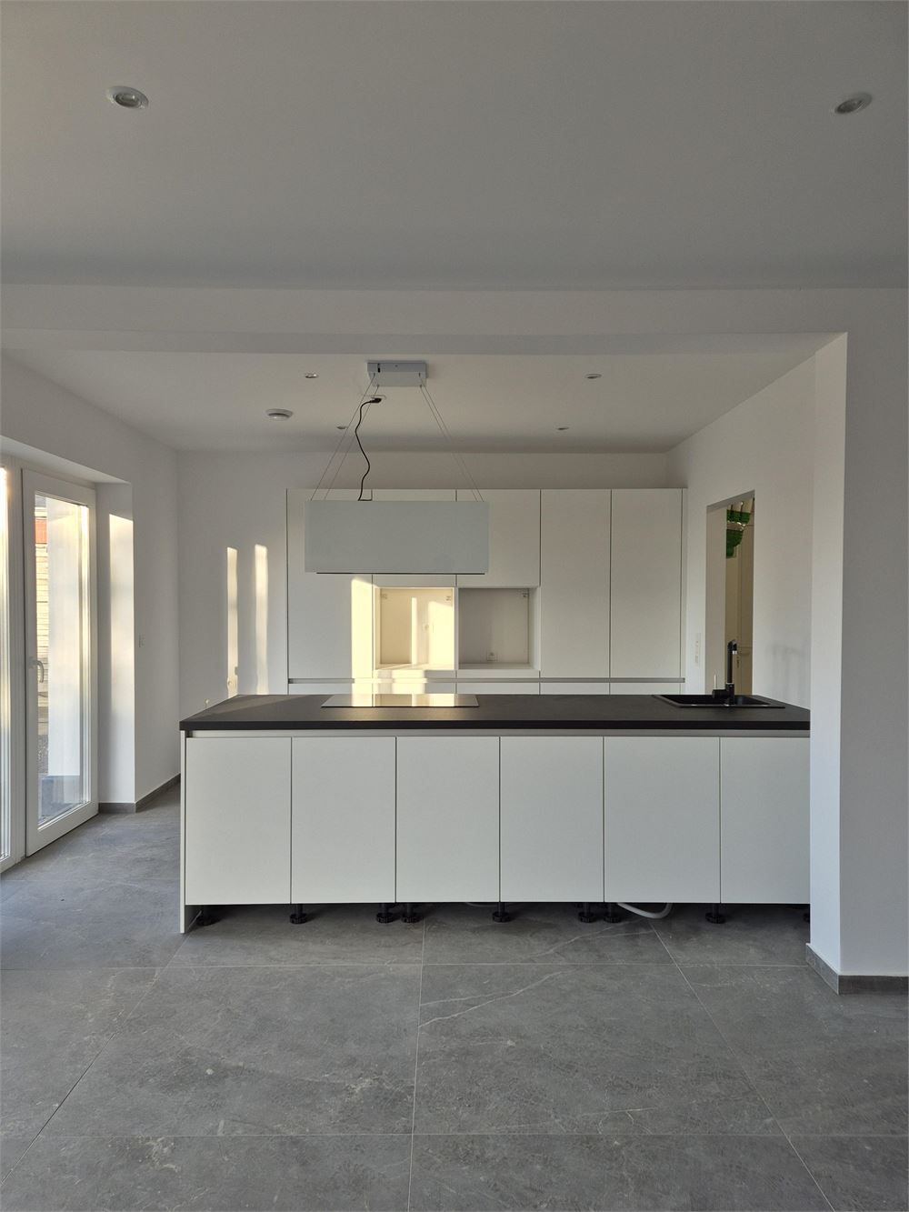 Leuke gerenoveerde woning met 4 slaapkamers en tuin foto 8
