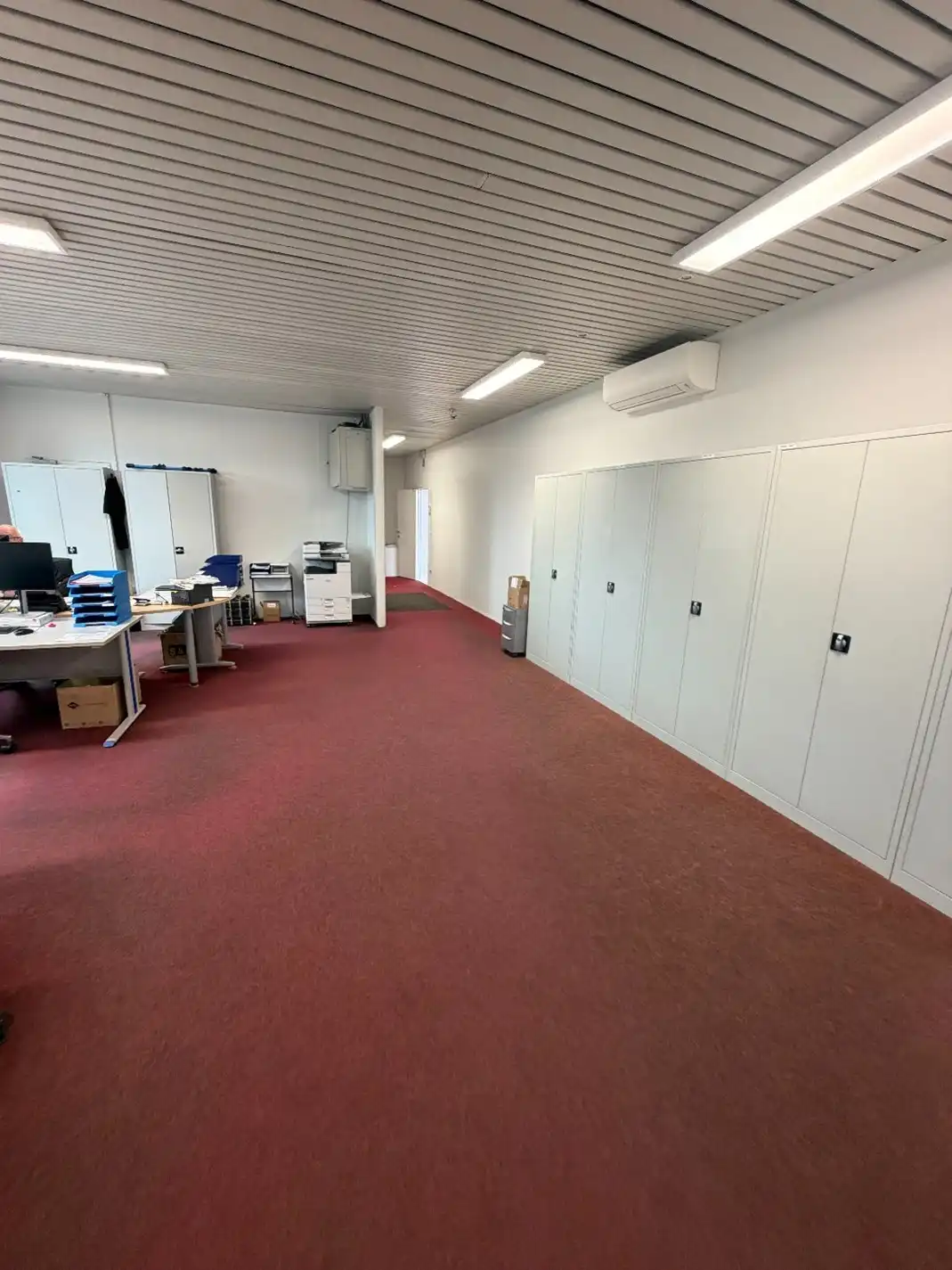 Magazijn met kantoorruimte te huur vlakbij A12 in Schelle foto 9