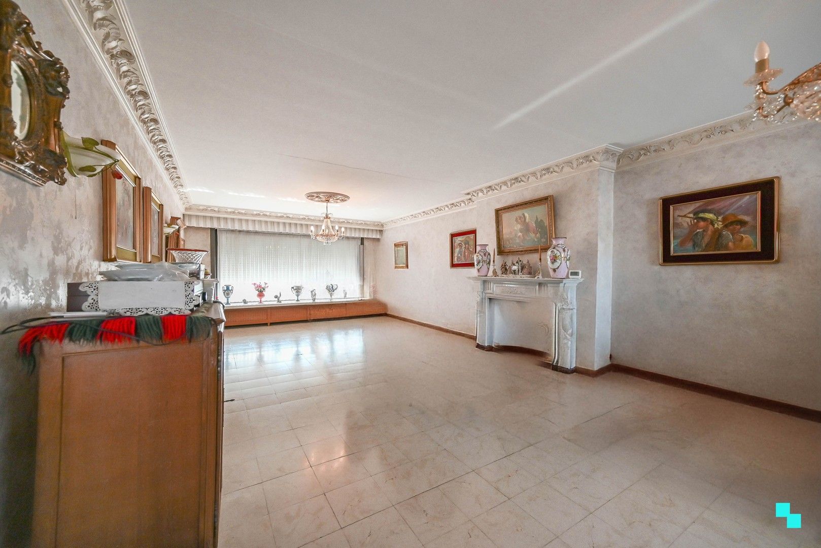 Karaktervolle woning met riante woonoppervlakte (267 m²) en tuin in Emelgem foto 6