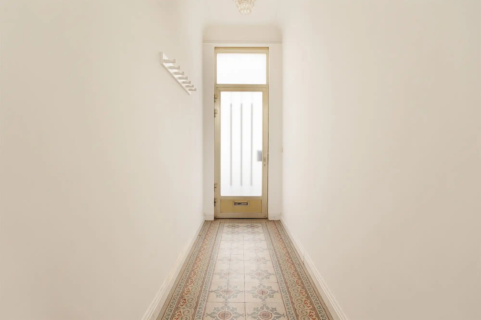Instapklare woning met 3 slpkmrs., tuin en zonnepanelen foto 19