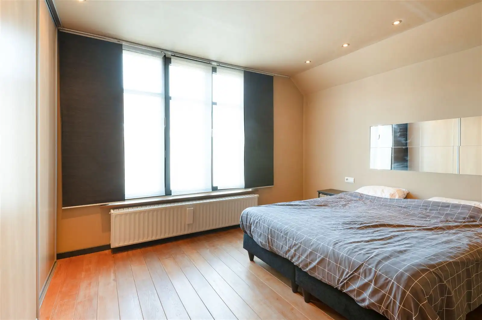 Instapklare woning met 3 slaapkamers en private parking foto 6