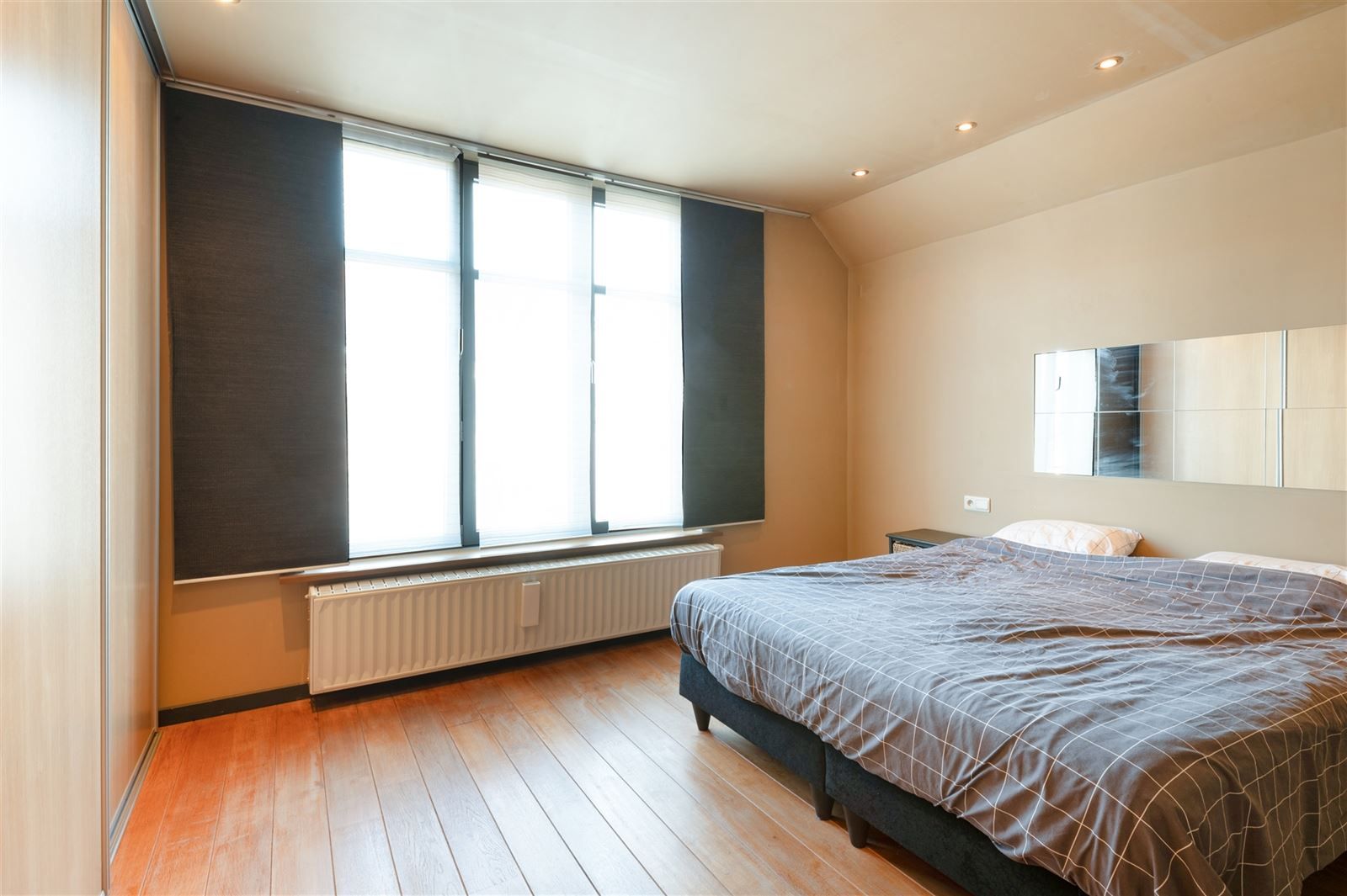 Instapklare woning met 3 slaapkamers en private parking foto 6