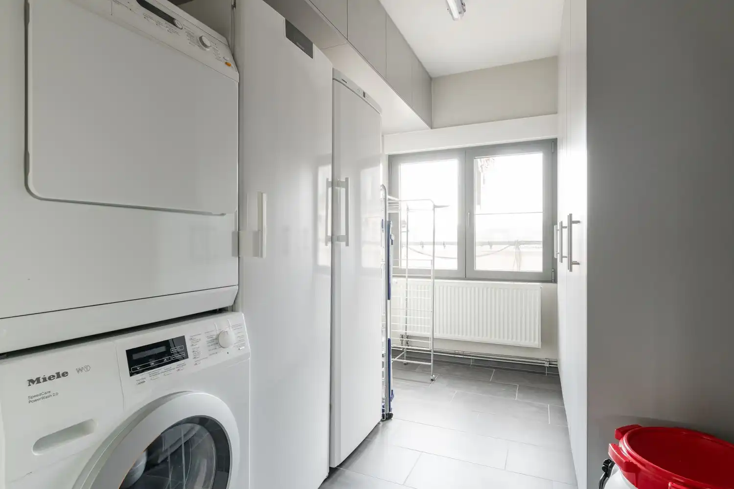 Bekende frituur met super mooi duplex appartement en zwembad te Achel foto 34