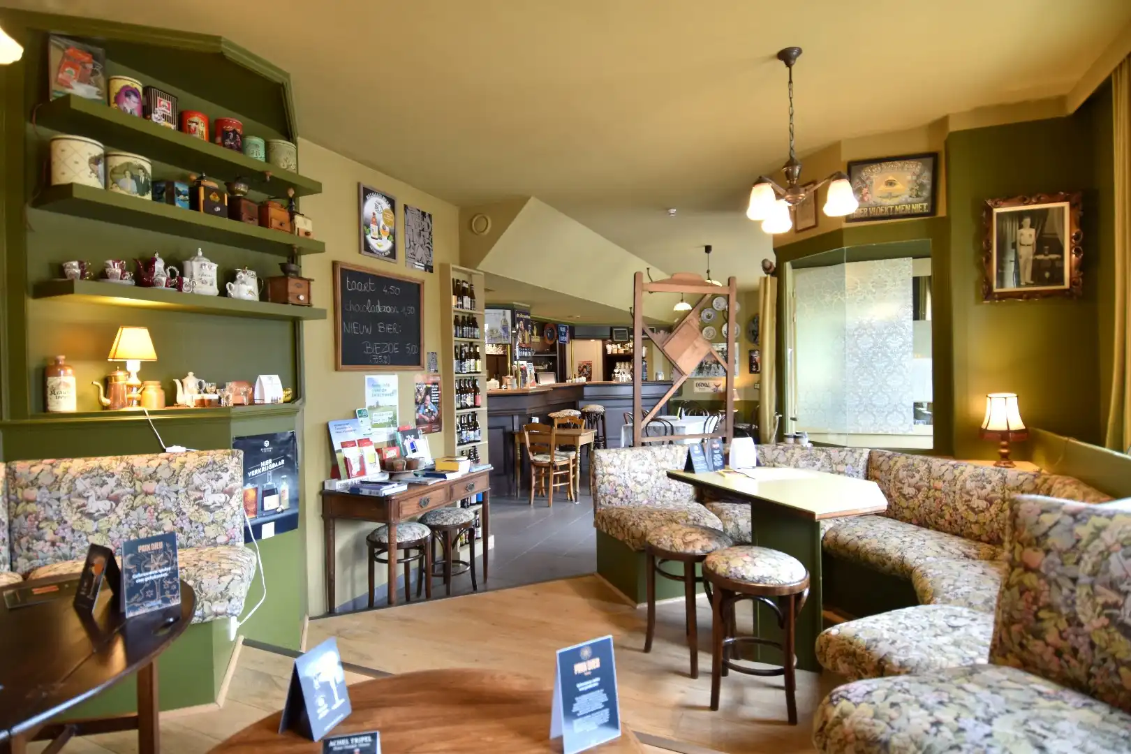 Horecazaak met apart woongedeelte, tuin/terras en garage te koop in Gullegem foto 8