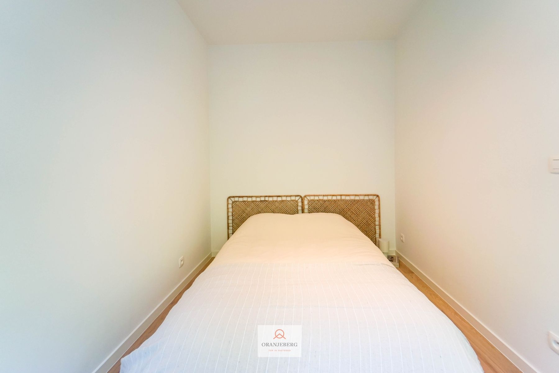 Gerenoveerd penthouse met zonnig terras in Gent foto 17