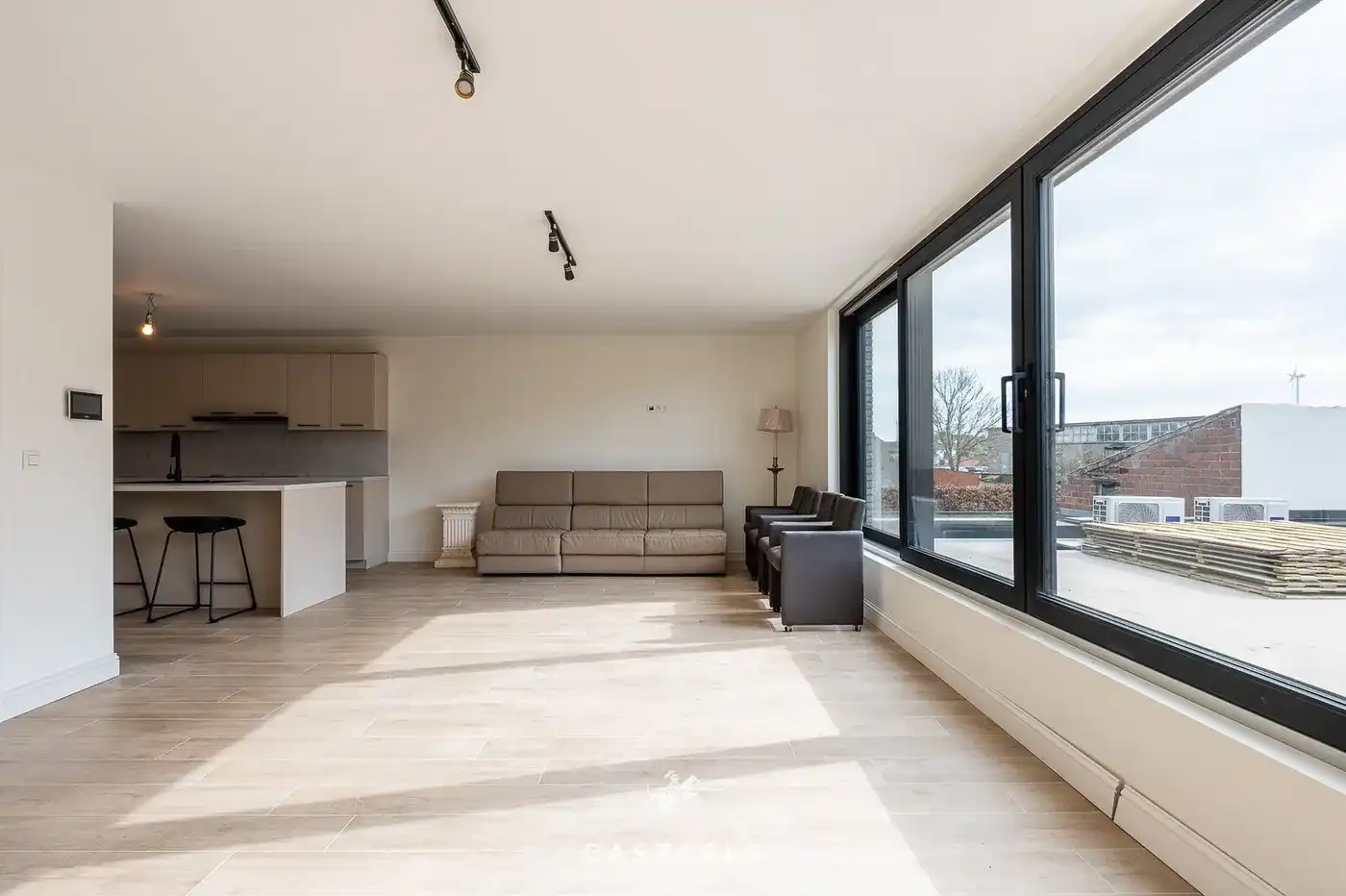 Ruime duplex met zonnig terras te Zelzate te koop foto 3