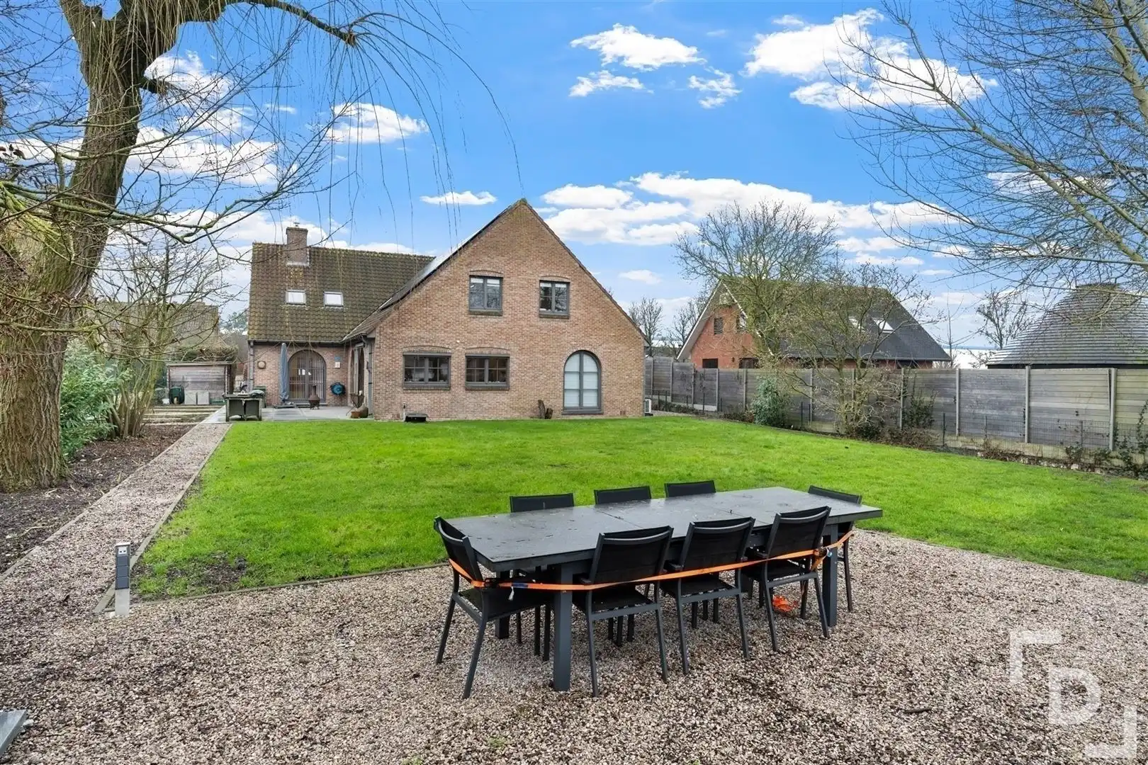 Ruime en energiezuinige villa te koop in Poperinge foto 9