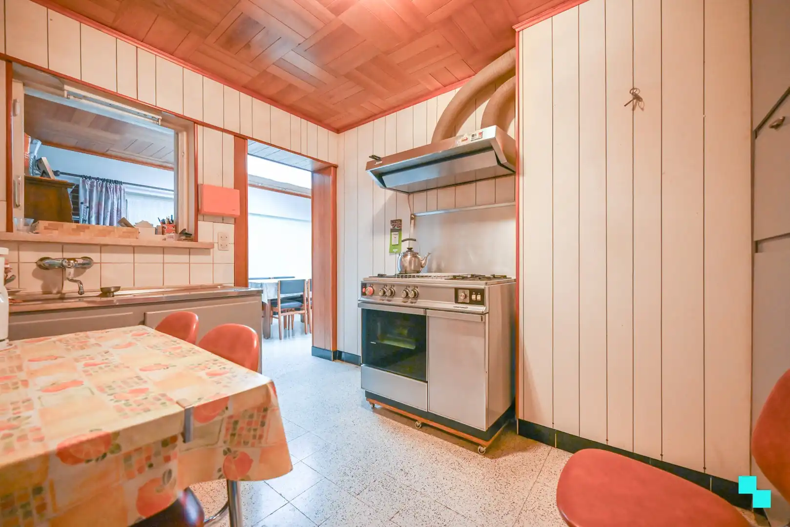 Halfopen woning in doodlopende straat te Sint-Eloois-Winkel foto 15