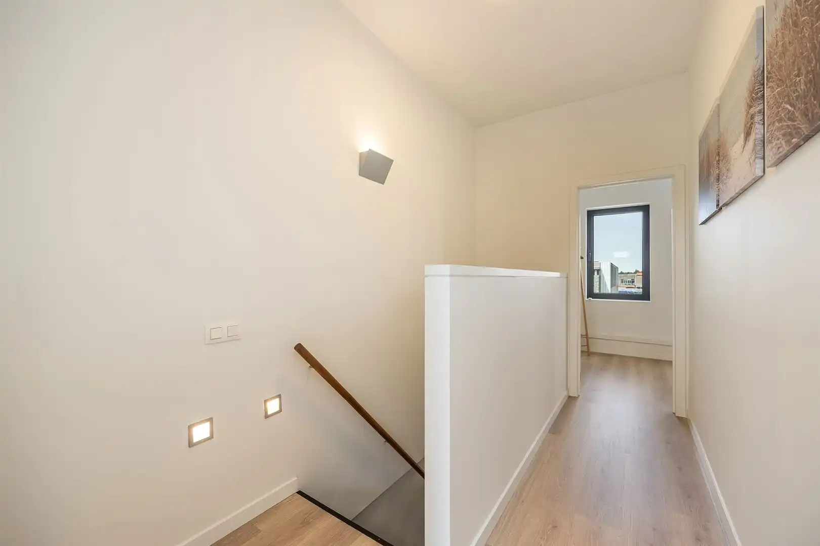 Instapklare herenwoning met privéparking, zonnepanelen en zuidgerichte patio foto 21