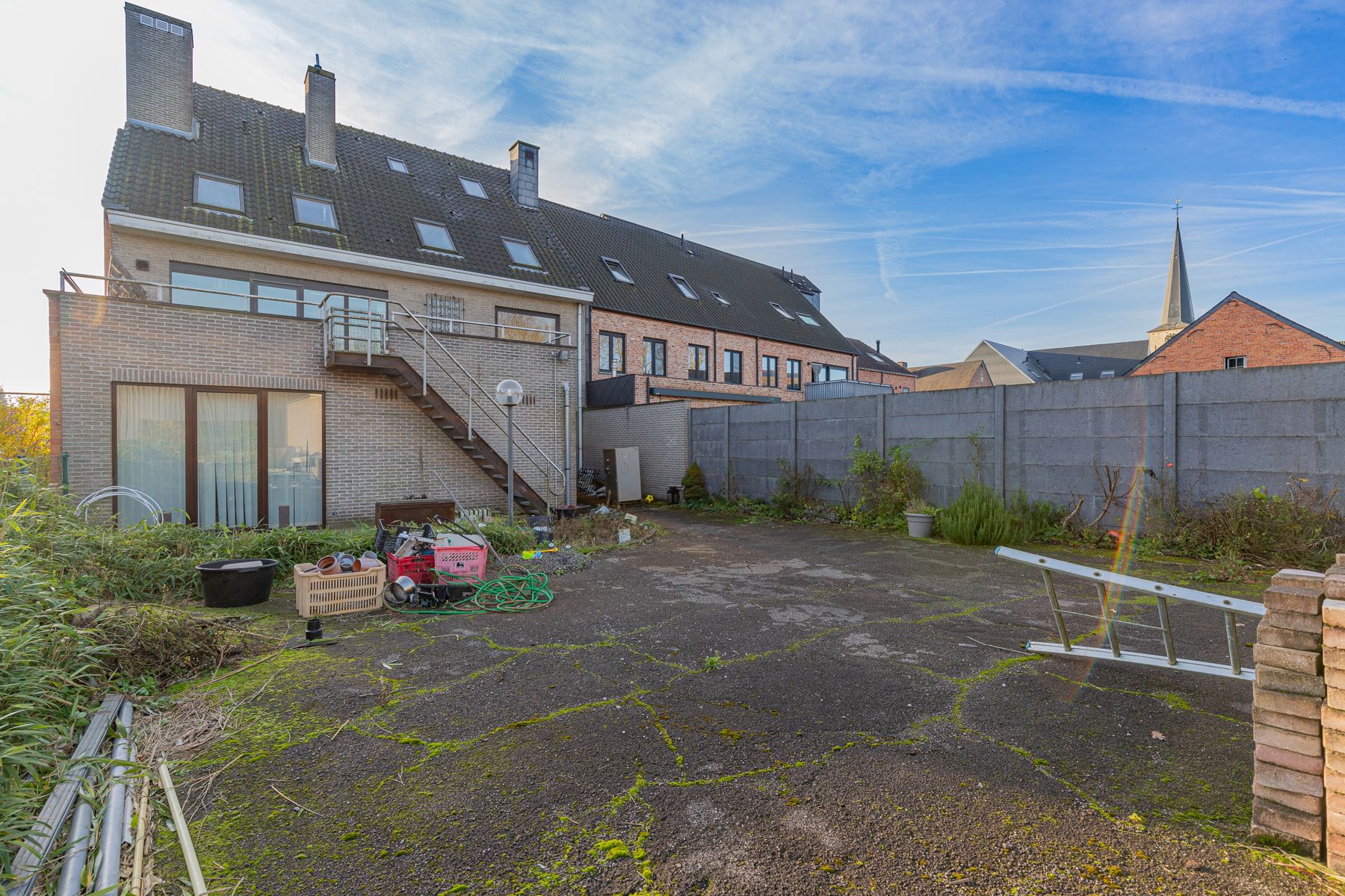 Polyvalent gebouw met appartement in hartje Malderen foto 2