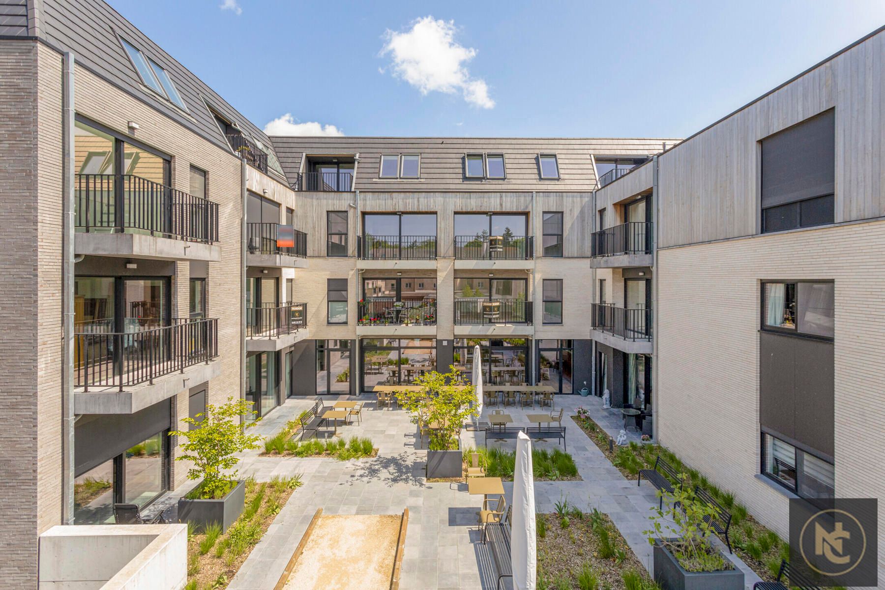 Prachtige erkende assistentiewoning met 1 slaapkamer foto 1