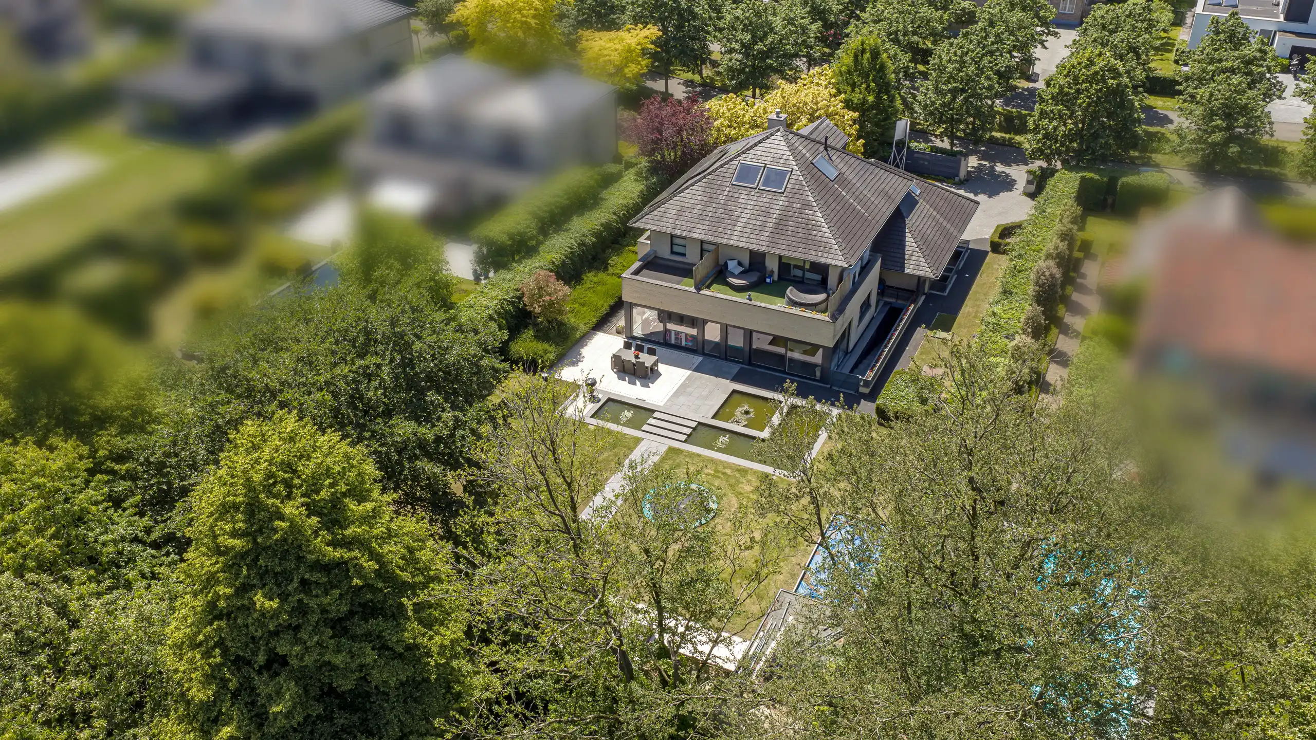 Eigentijdse villa op ca. 1.246 m² te Brasschaat! foto 13