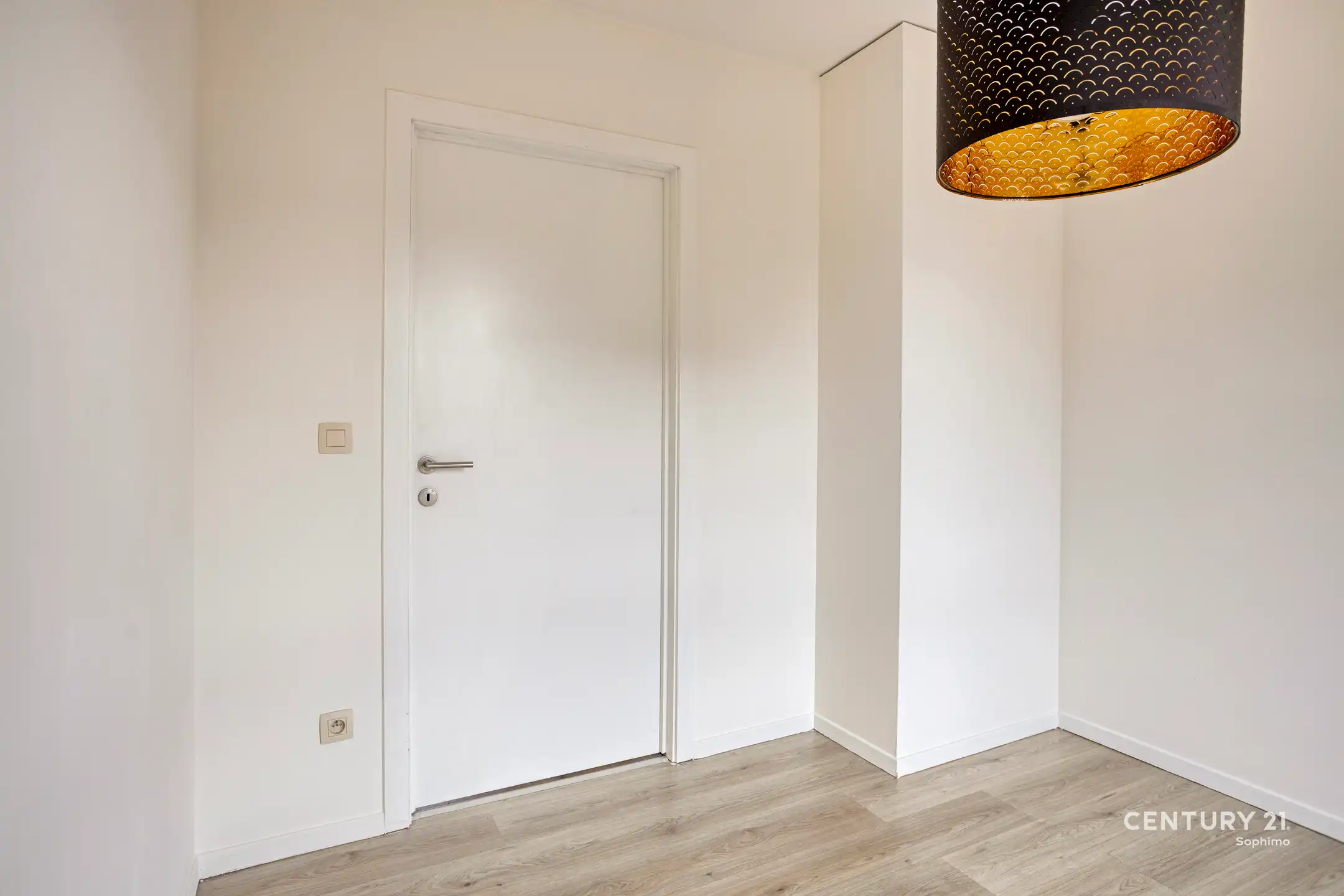 Instapklare woning met 4 slaapkamers op een rustige locatie  foto 16