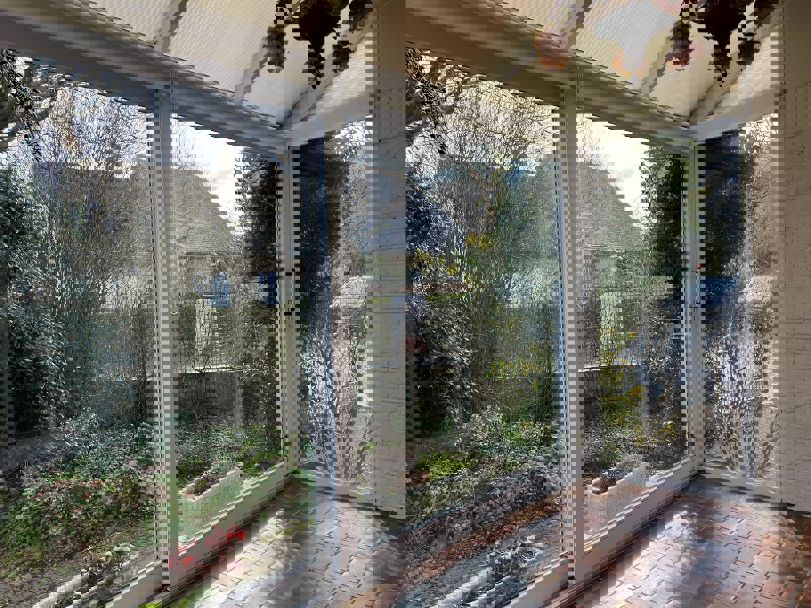 Charmant vilaatje uit 1929 in rustige straat te Sint-Idesbald: 4 Slaapkamers (5 mogelijk) , Tuin & Garage. foto 10