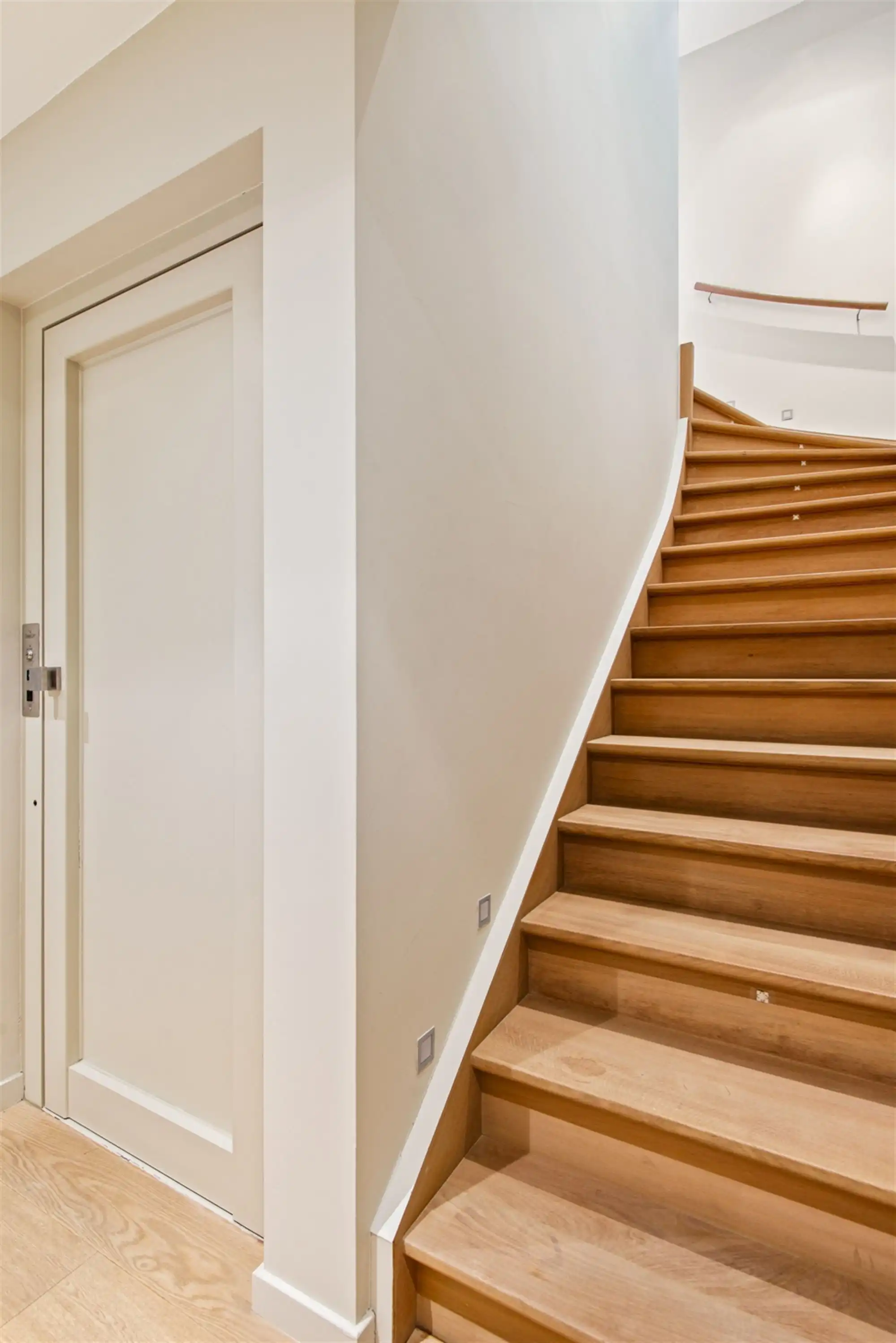 Exclusieve energiezuinige vrijstaande villa te Wilrijk foto 14