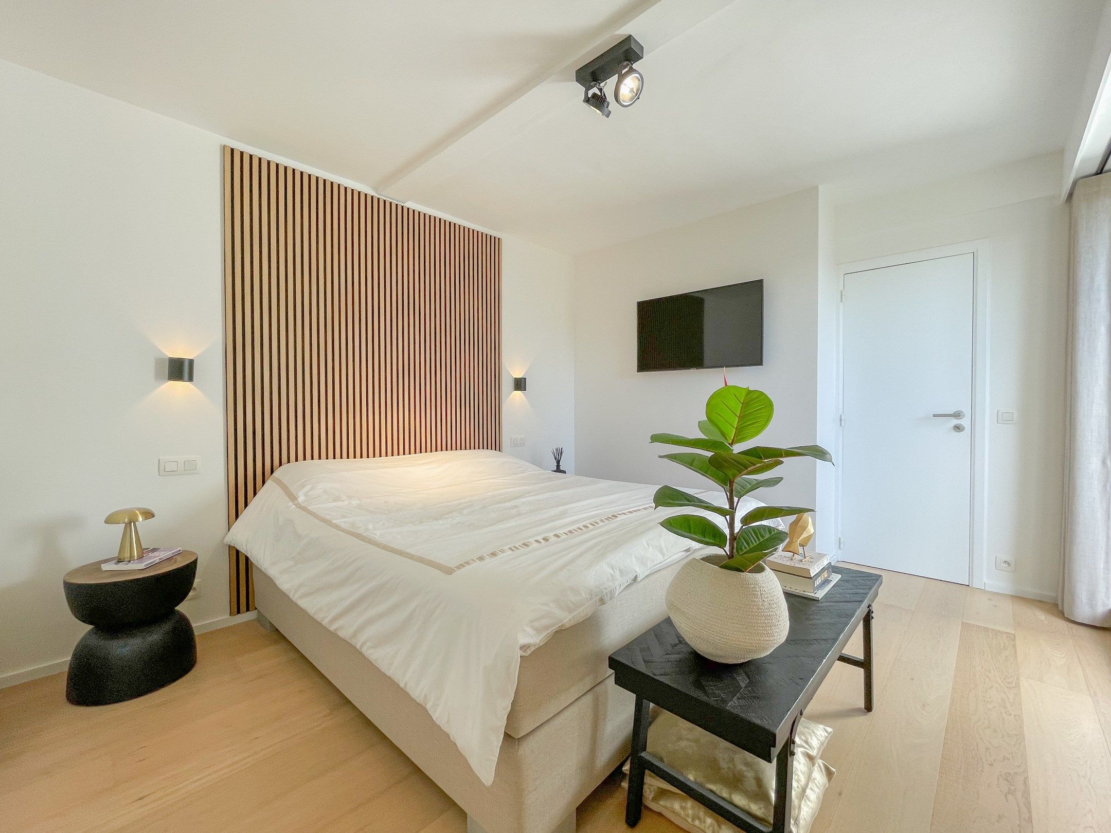 EXCLUSIEF TE KOOP: Lichtrijk appartement met twee ruime terrassen en een prachtig open zicht gelegen in een kleinschalige residentie. foto 18
