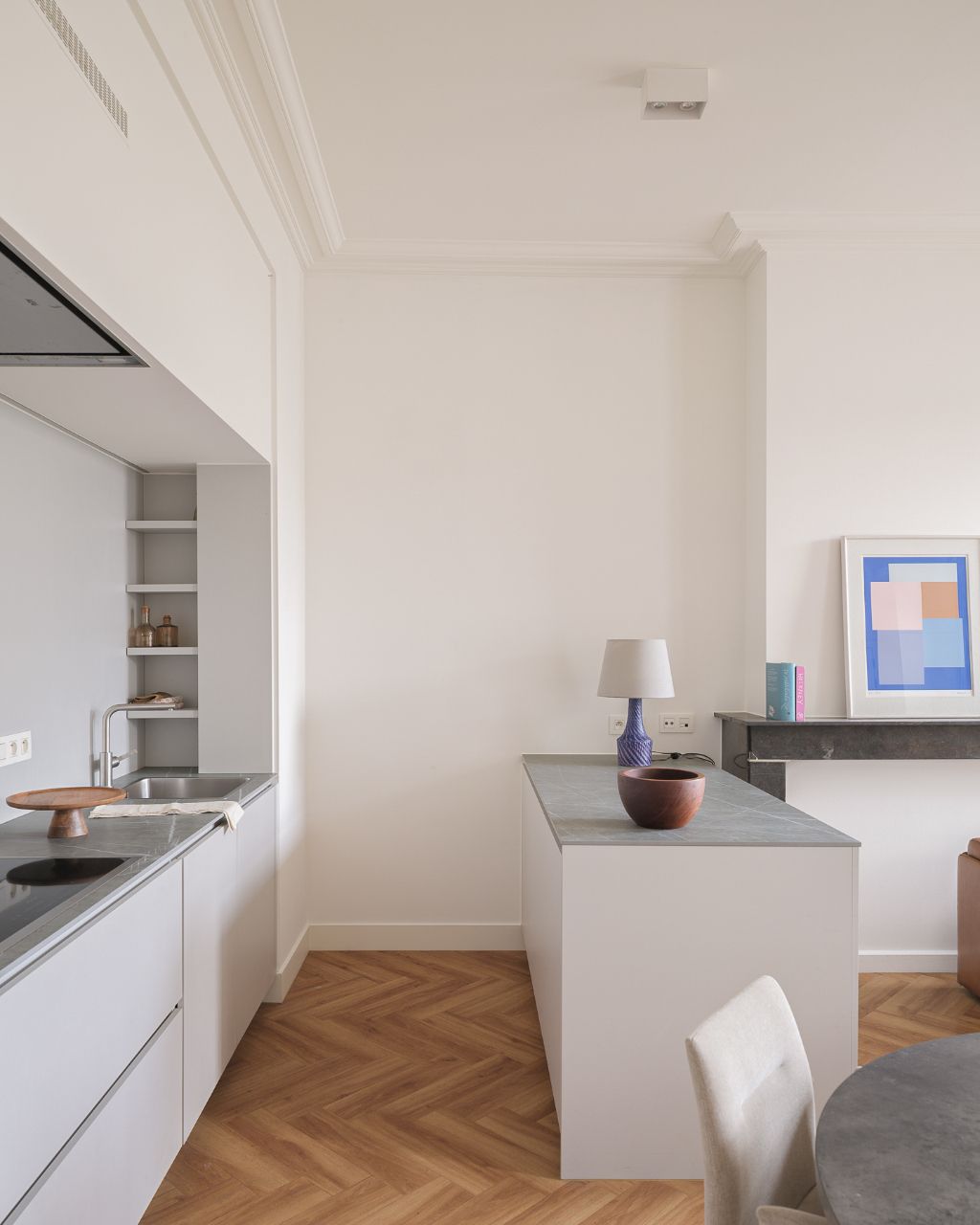 Toplocatie – Sint-Pietersplein. Bijzonder karaktervol, instapklaar 1slpk-appartement met herenhuisgevoel en kwalitatief terras. foto 3