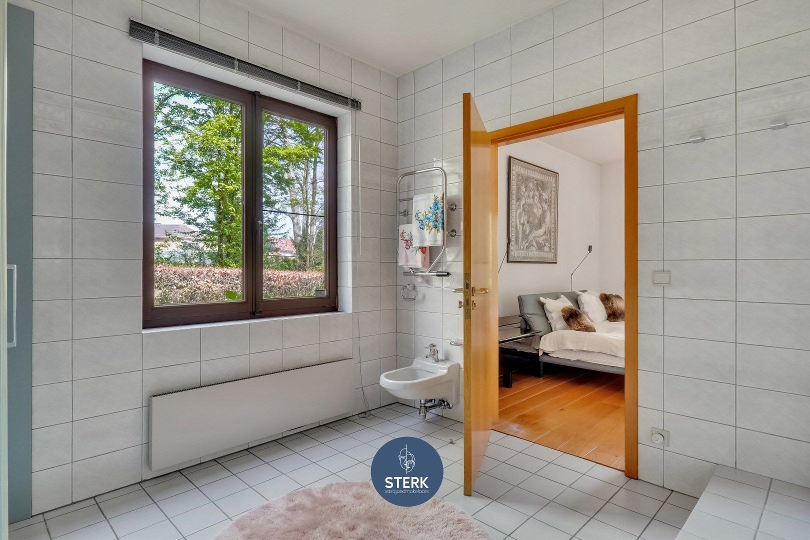 ROYAAL APPARTEMENT MET RUIM TERRAS GELEGEN IN HET UNIEKE PARKDOMEIN PETERSHEIM !  foto 25