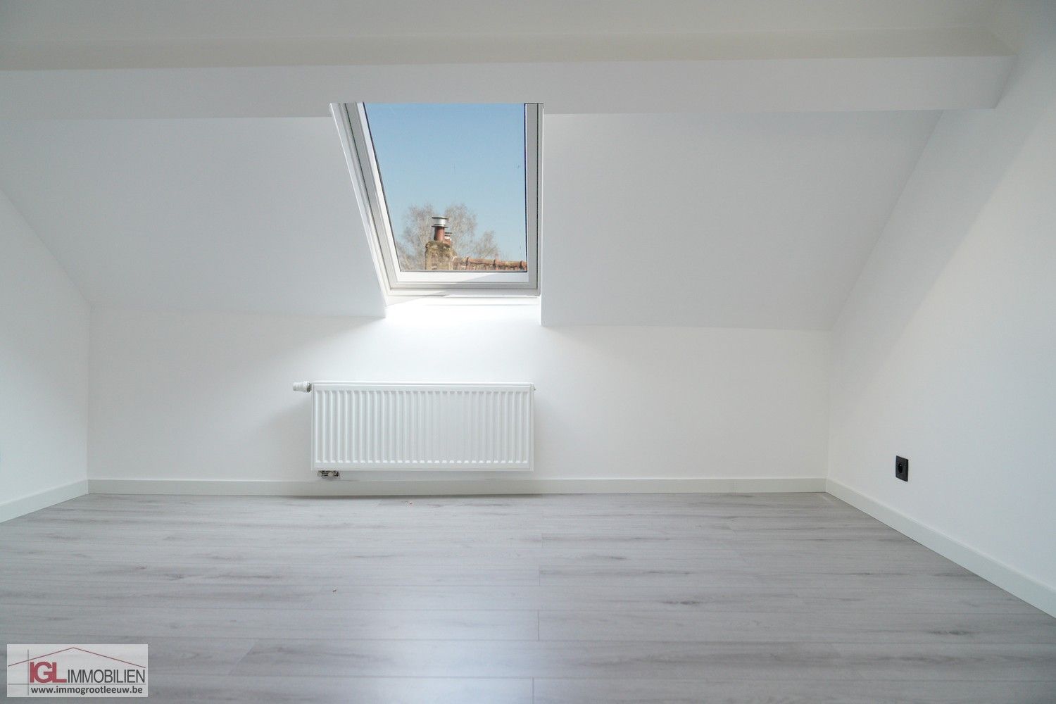 Smaakvol gerenoveerde woning met 3 slaapkamers & 2 badkamers foto 14
