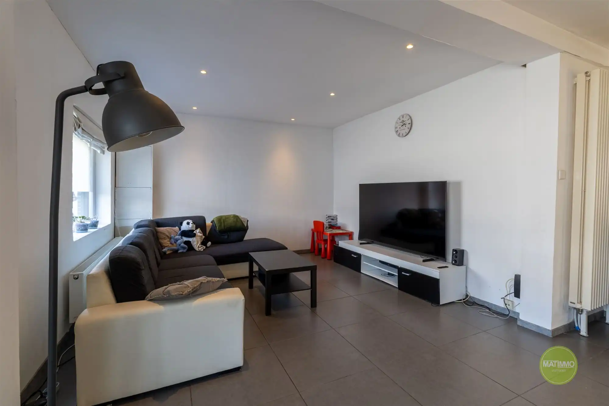 Instapklare starterswoning met 3 slaapkamers en tuin in Mol foto 4