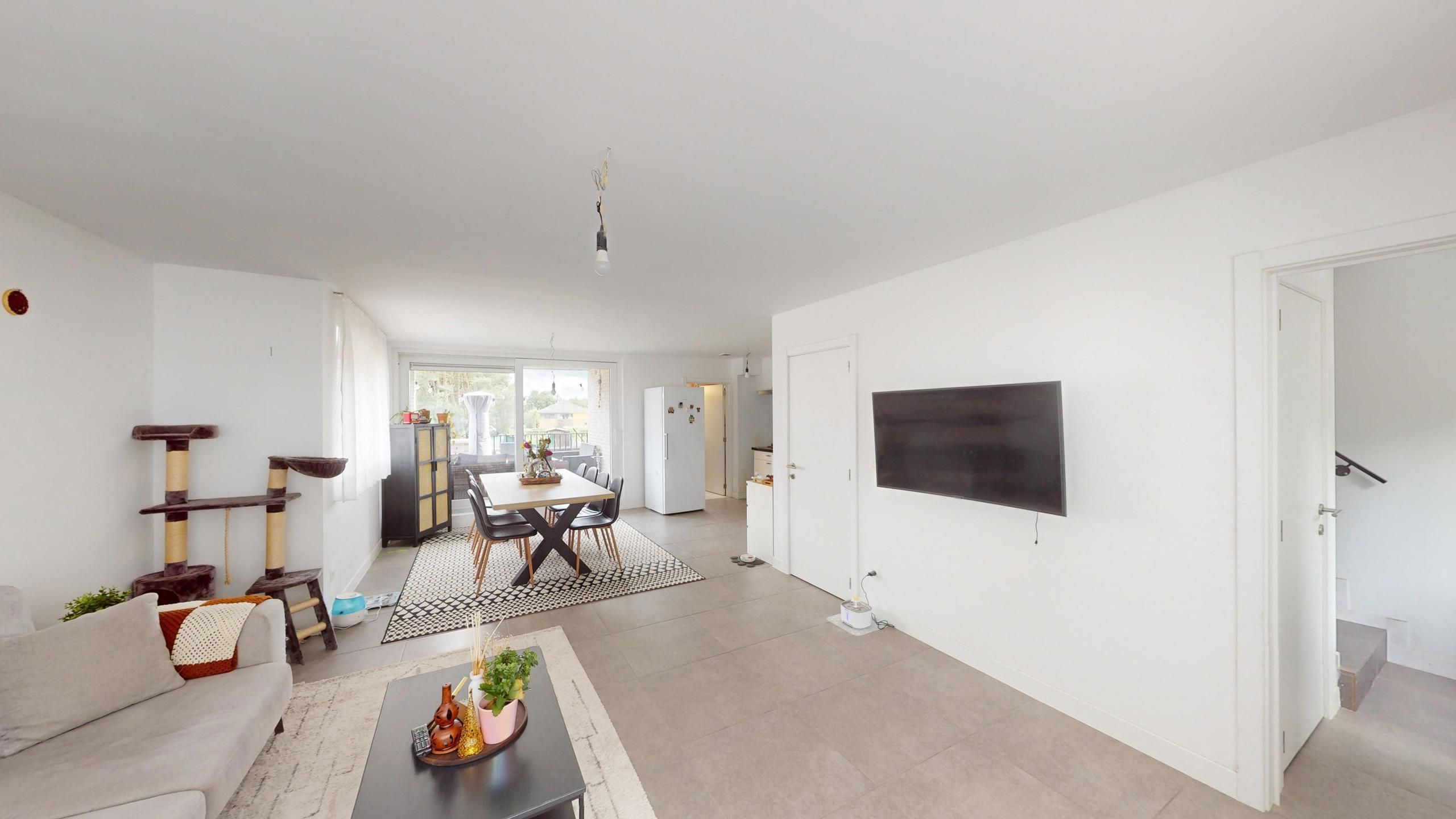 Ruim Duplex Appartement te Heusden! foto 5