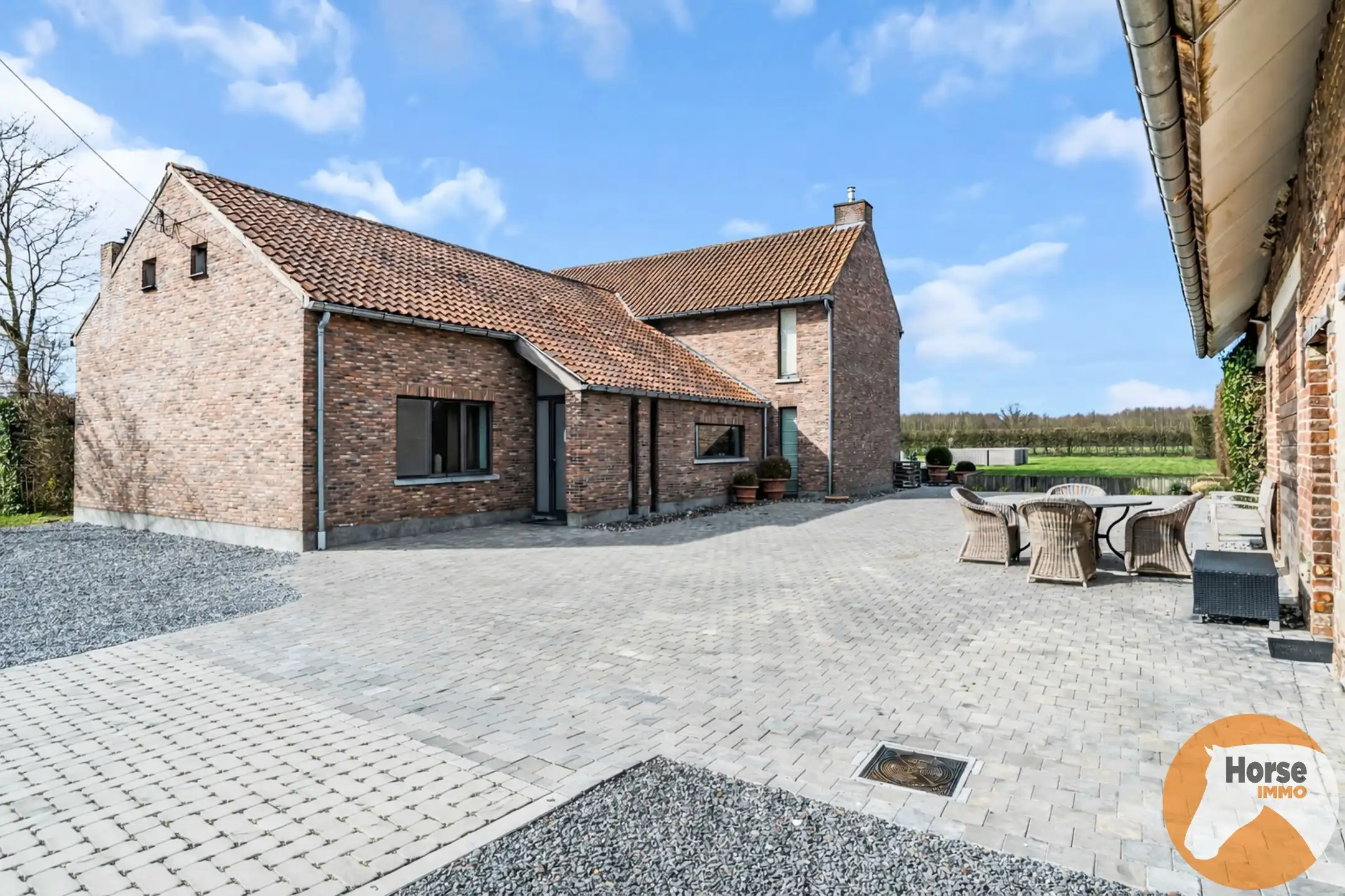 DIEPENBEEK - Unieke woning op +/- 52a foto {{pictureIndex}}