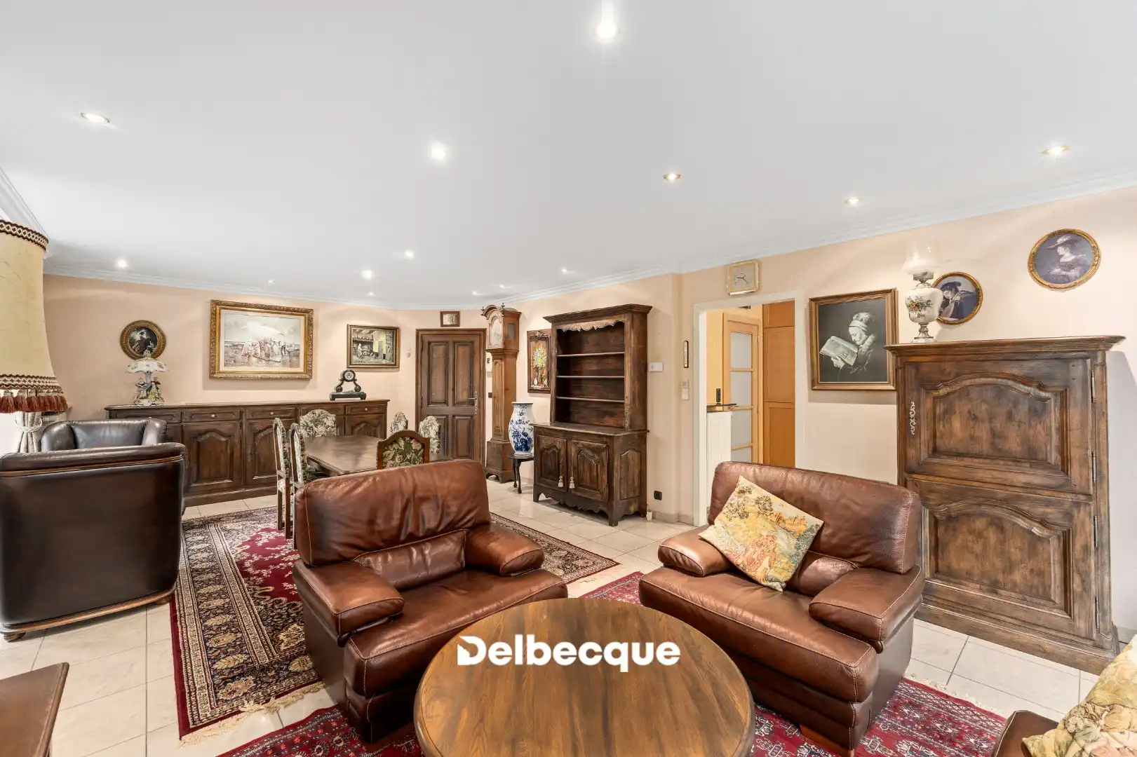 Lichtrijk appartement met 2slk. en Zuidgericht terras en inclusief een garagebox te St. Michiels. foto 4