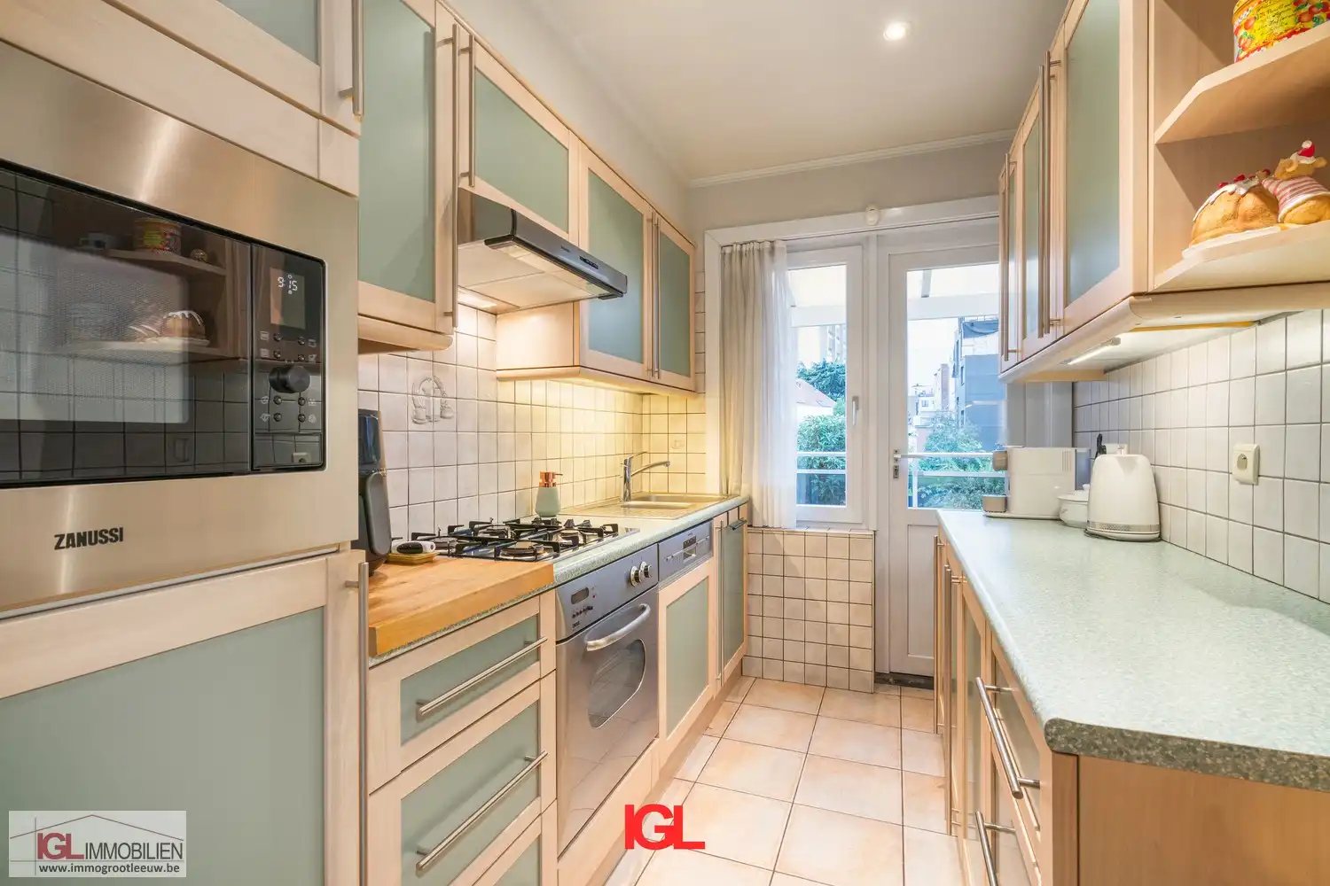 Instapklare gezinswoning met garage, tuin en terras in een rustige straat van Anderlecht foto 6