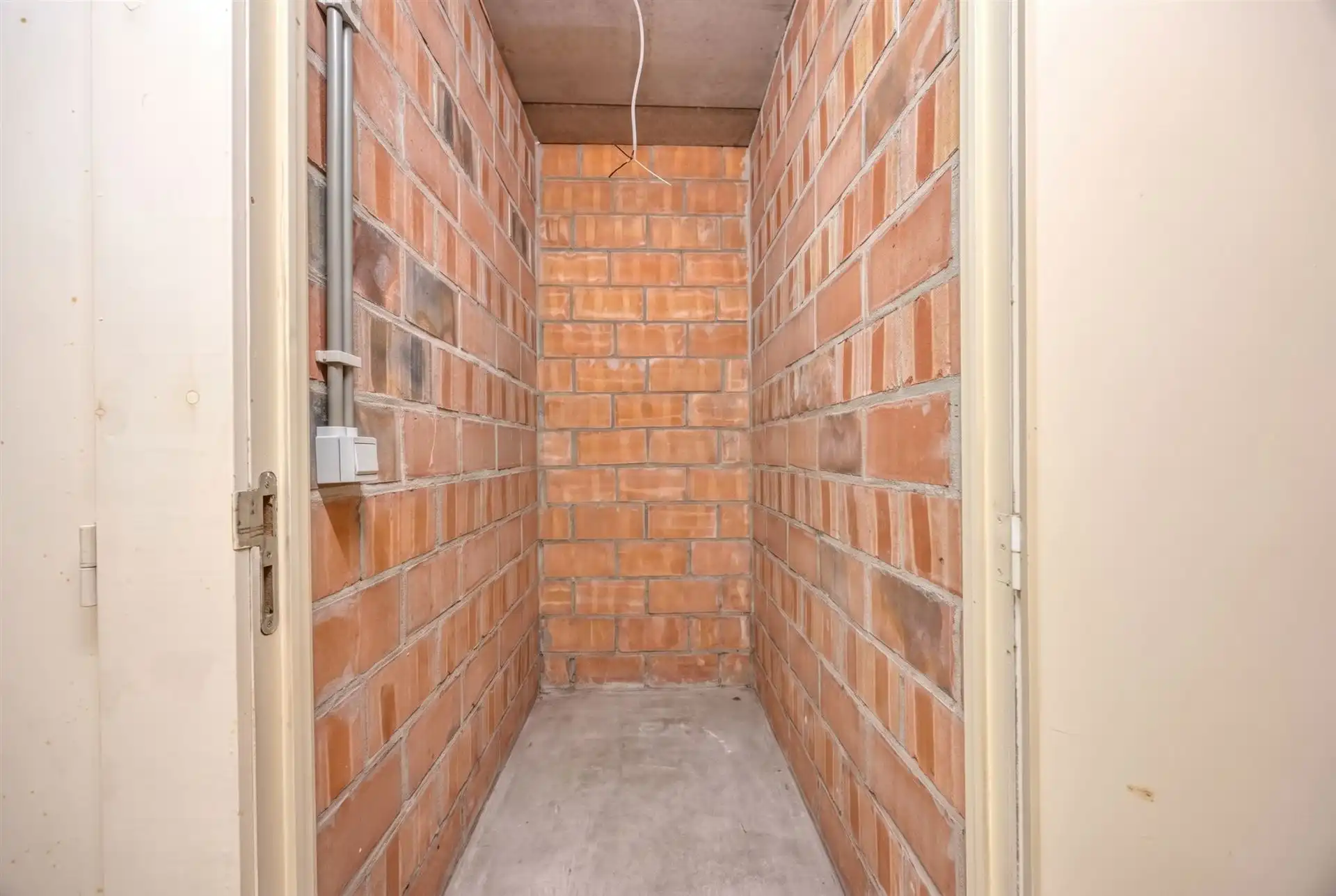 Instapklaar appartement met 2 slaapkamers. foto 21