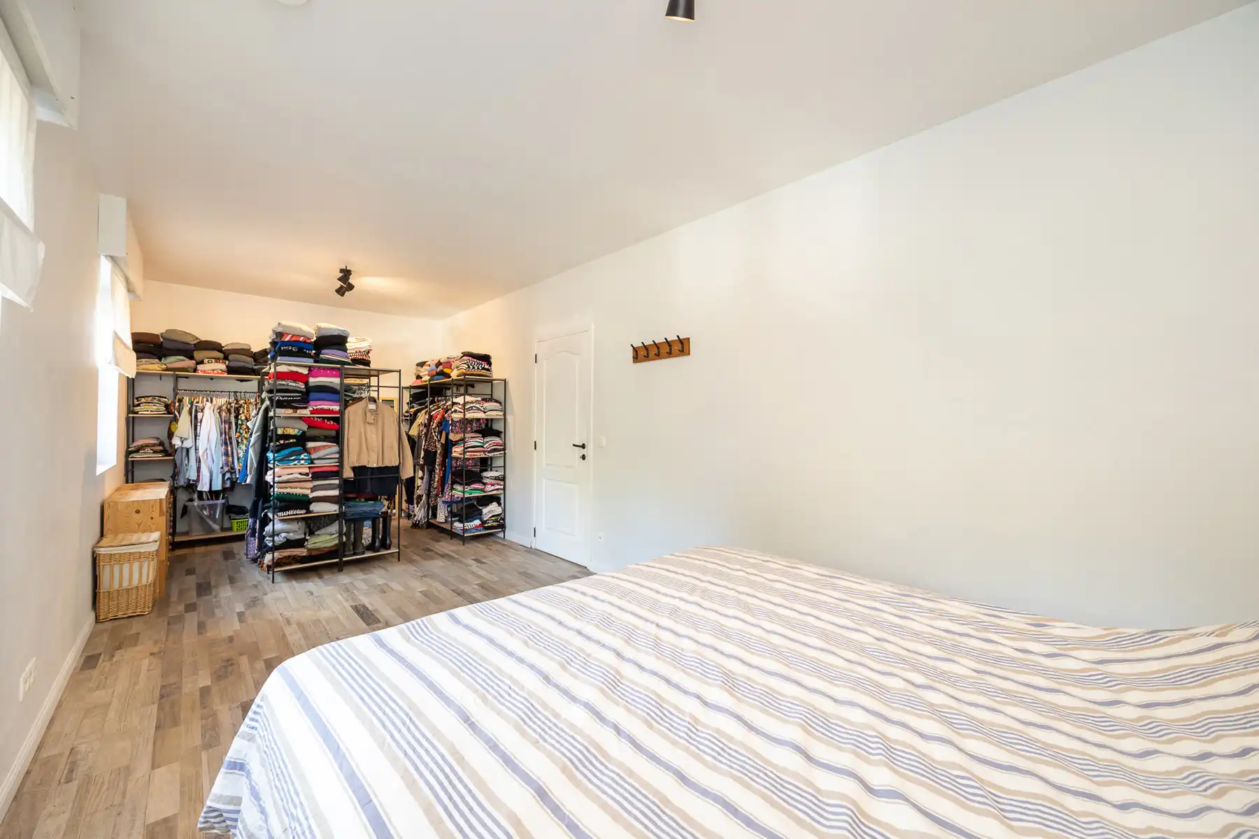 Recente BEN-woning met 4 slks en dubbele garage op gunstige ligging foto 15