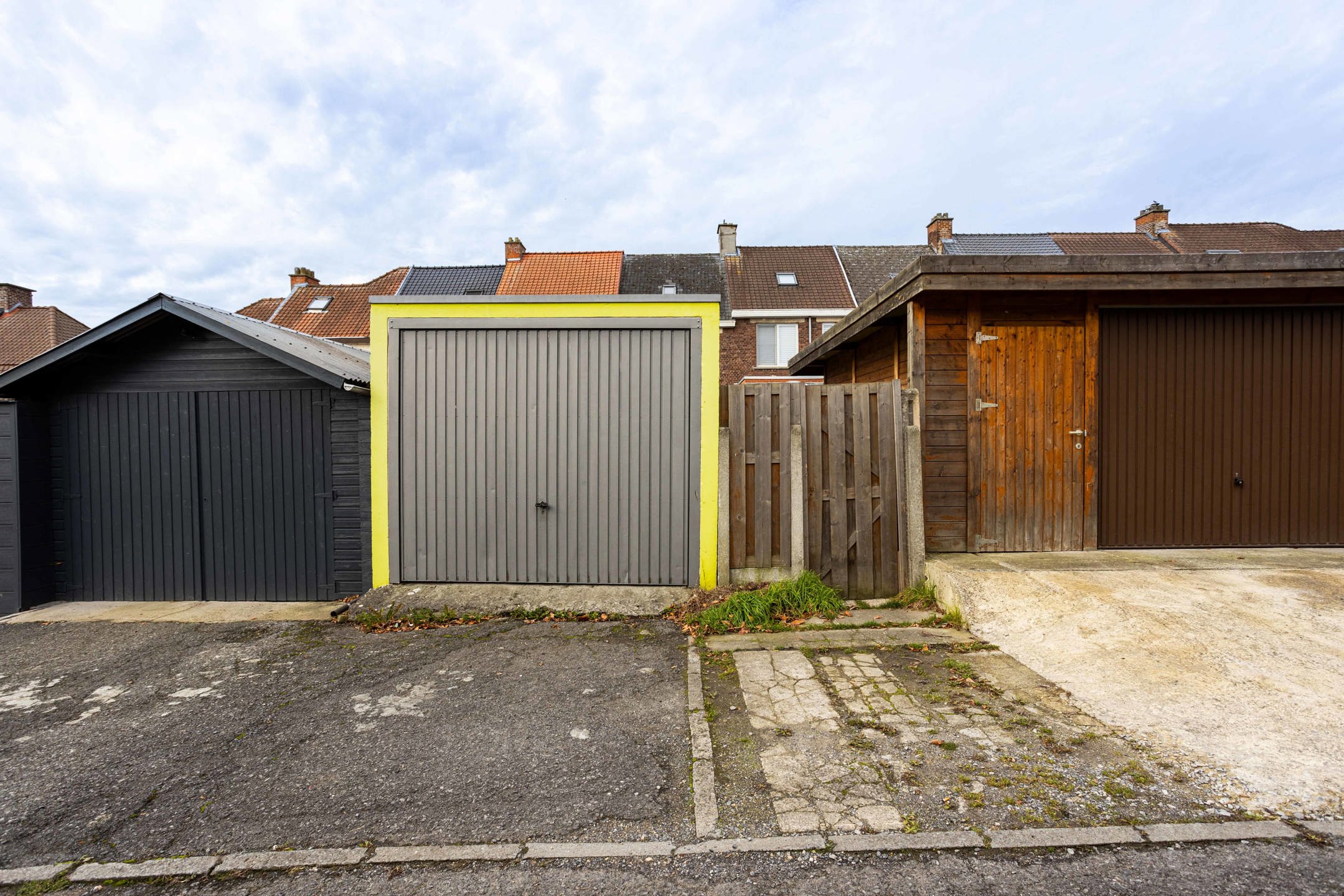 Instapklare rijwoning met garage op rustige locatie in Ronse foto 18