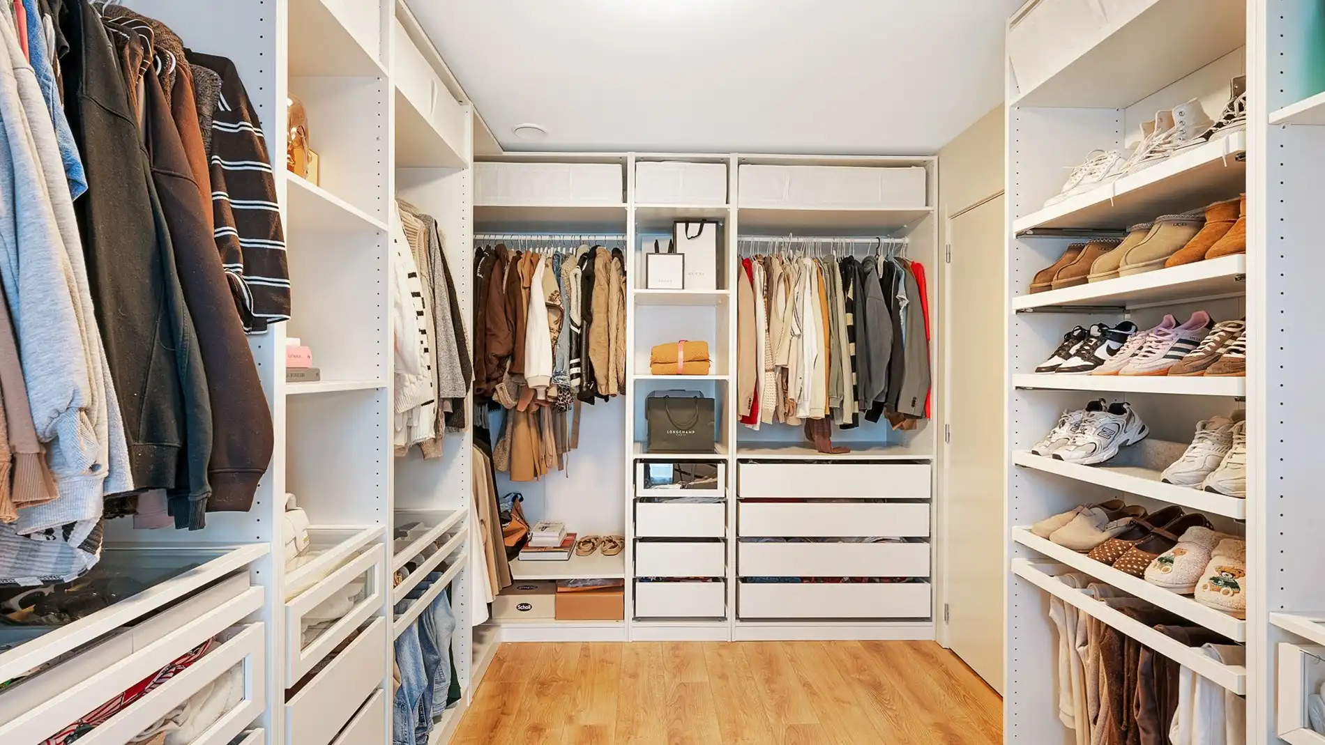 Quasi nieuwbouwwoning in een deelgemeente van Brugge foto 18