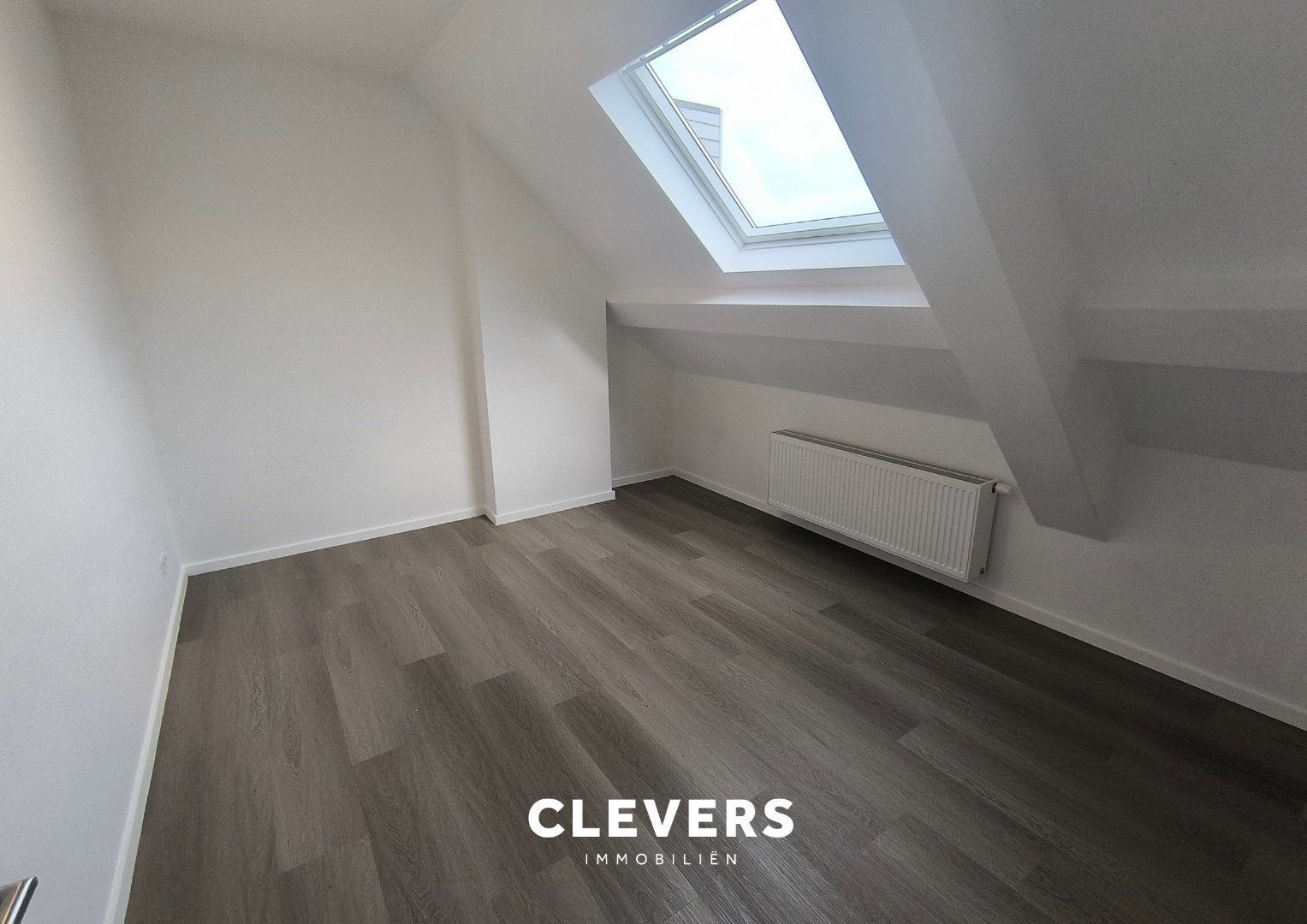 Topaanbieding te huur! Gerenoveerde duplex foto 13
